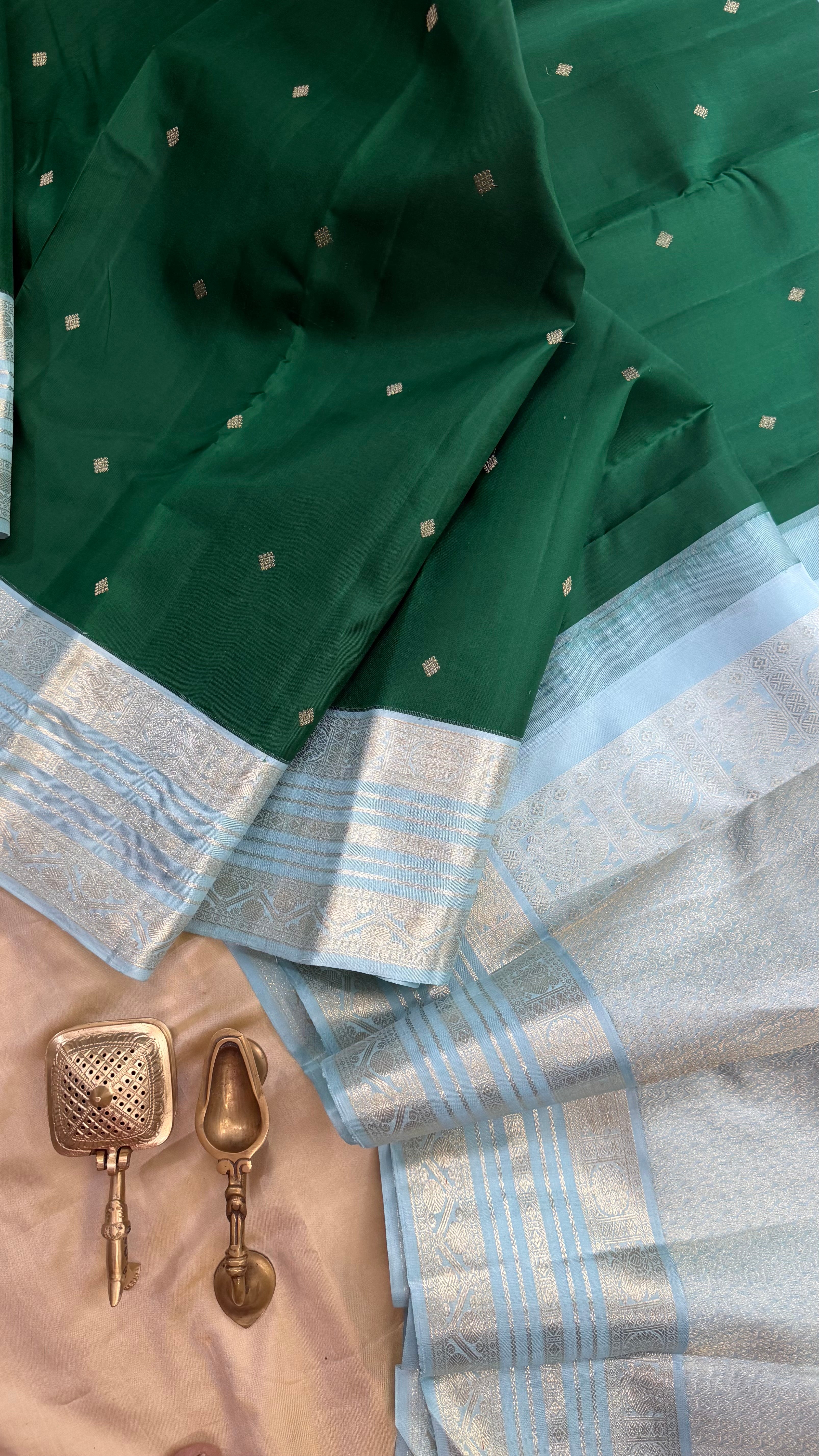 Amoha : Green with turquoise blue Korvai Kanjipuram silk 9091CL