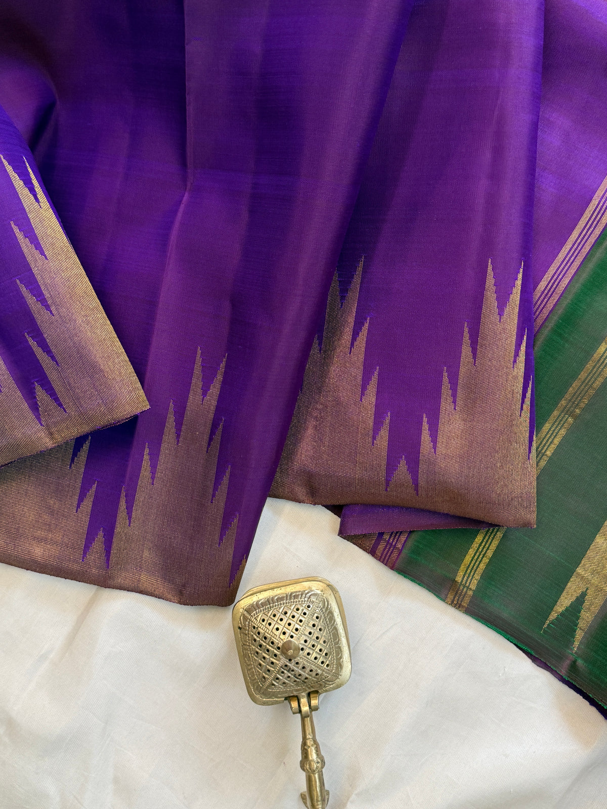 Brinjal 8 kol temple border/ Kanjipuram silk saree CLSA11548