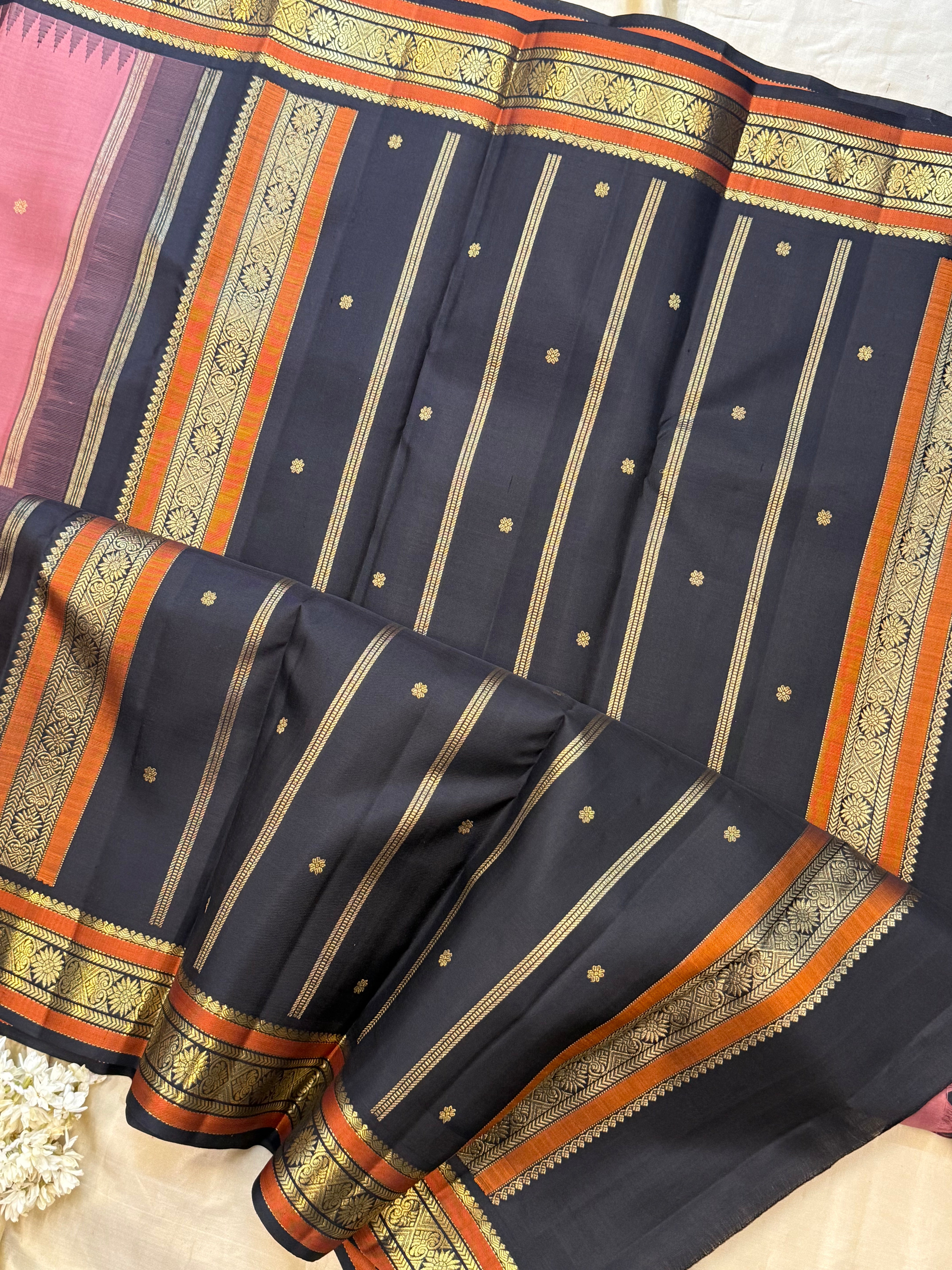 Rosewood pink and black kai korvai/ Kanjipuram silk