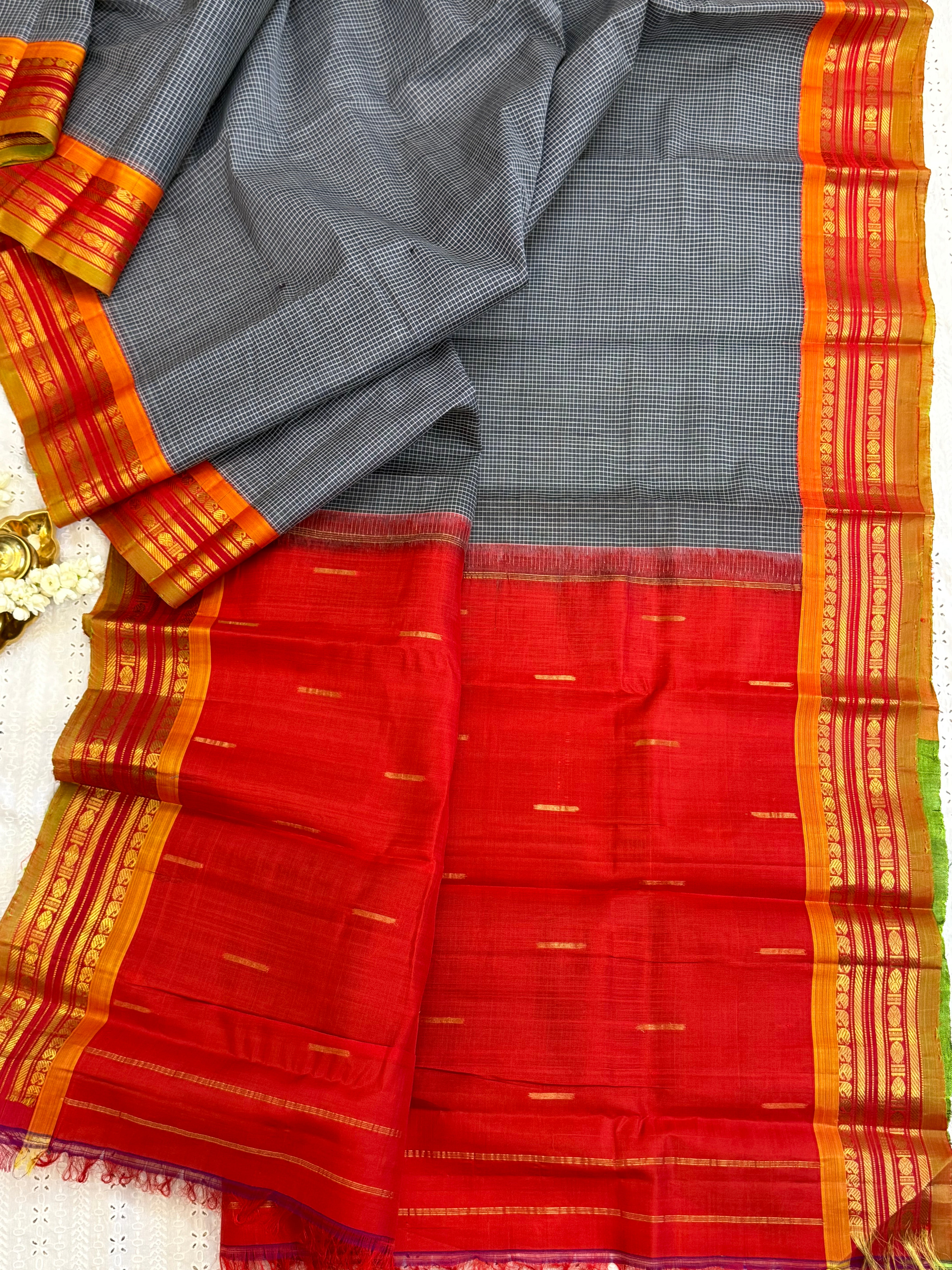 Grey and red / Gadwal cotton - No Blouse CLSA9304