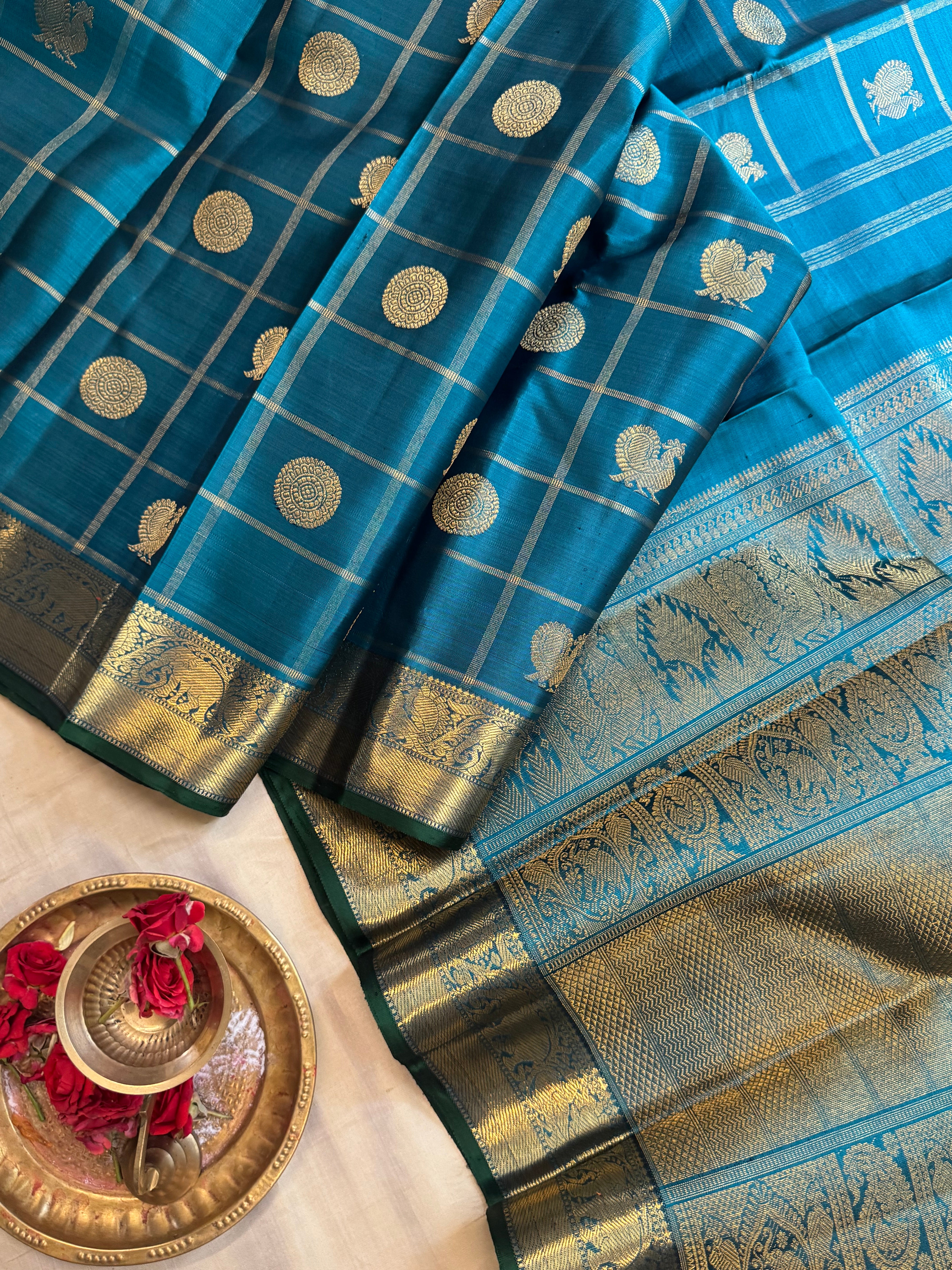 Teal kattam Butta / Bridal edit kanjipuram silk