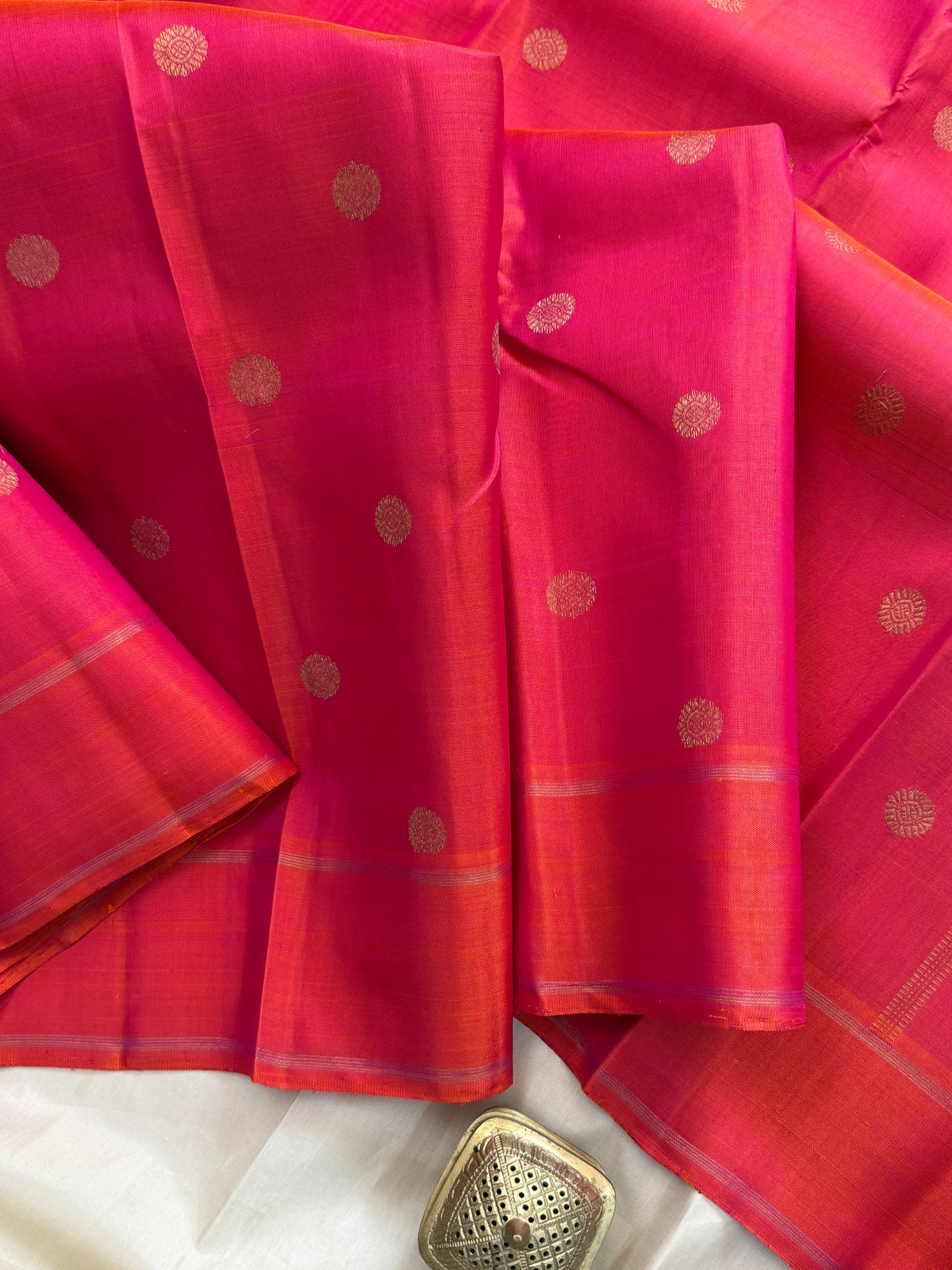 Kanagambaram kamalam butta/ Kanjipuram silk saree clsa 10935