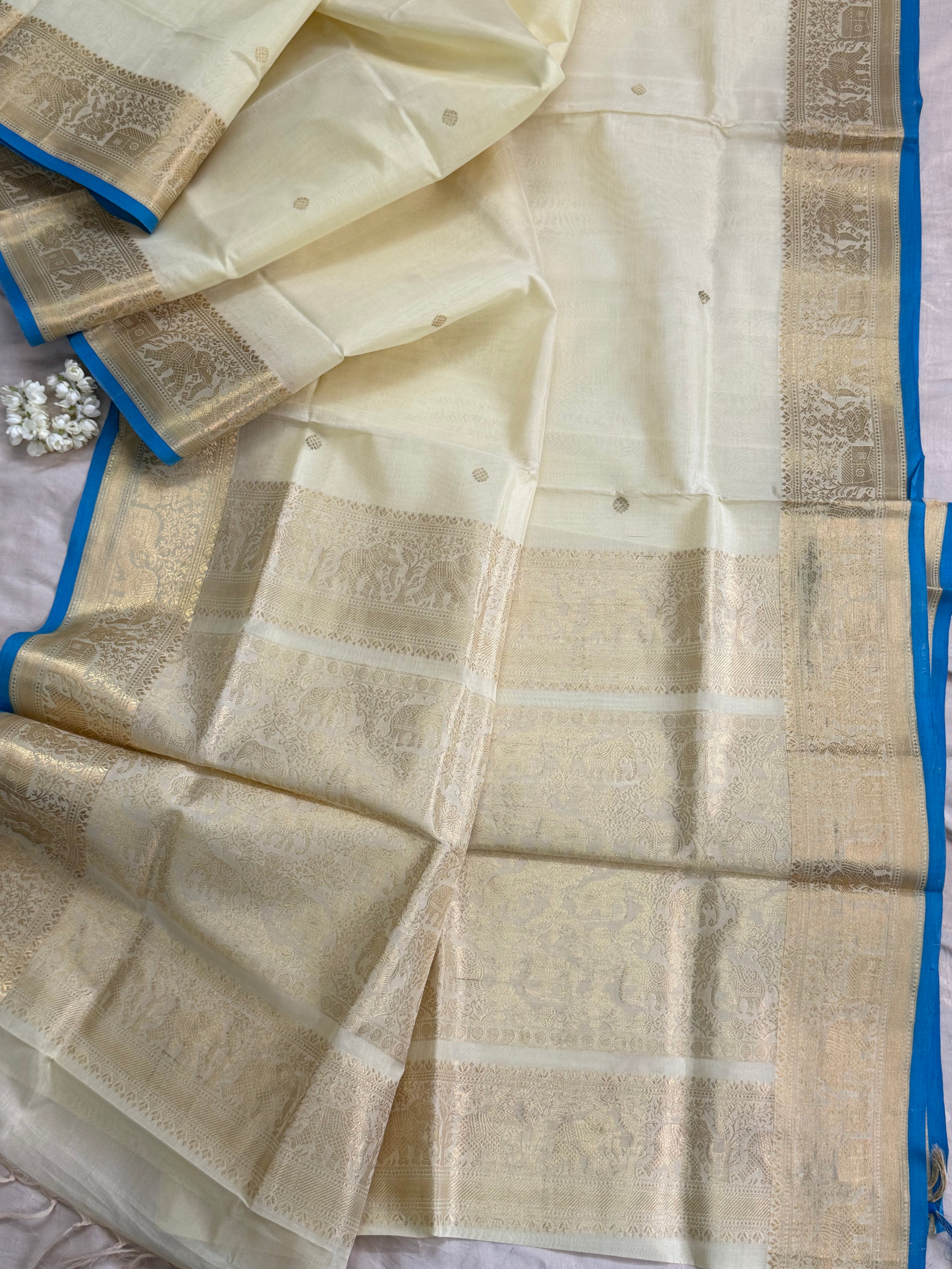 Offwhite getti border/ Silk cotton