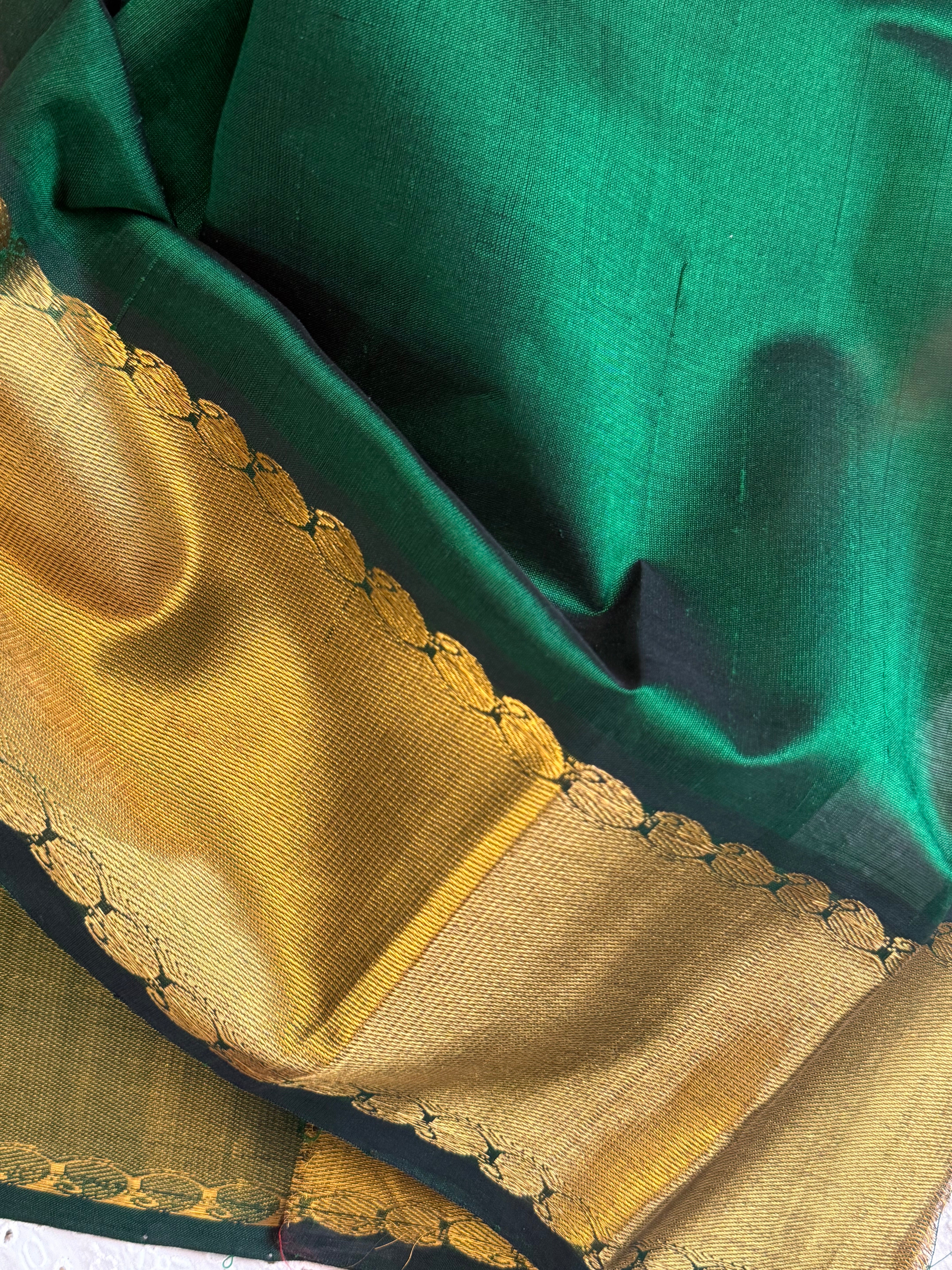 Bottle green bavanji border / Silk Cotton