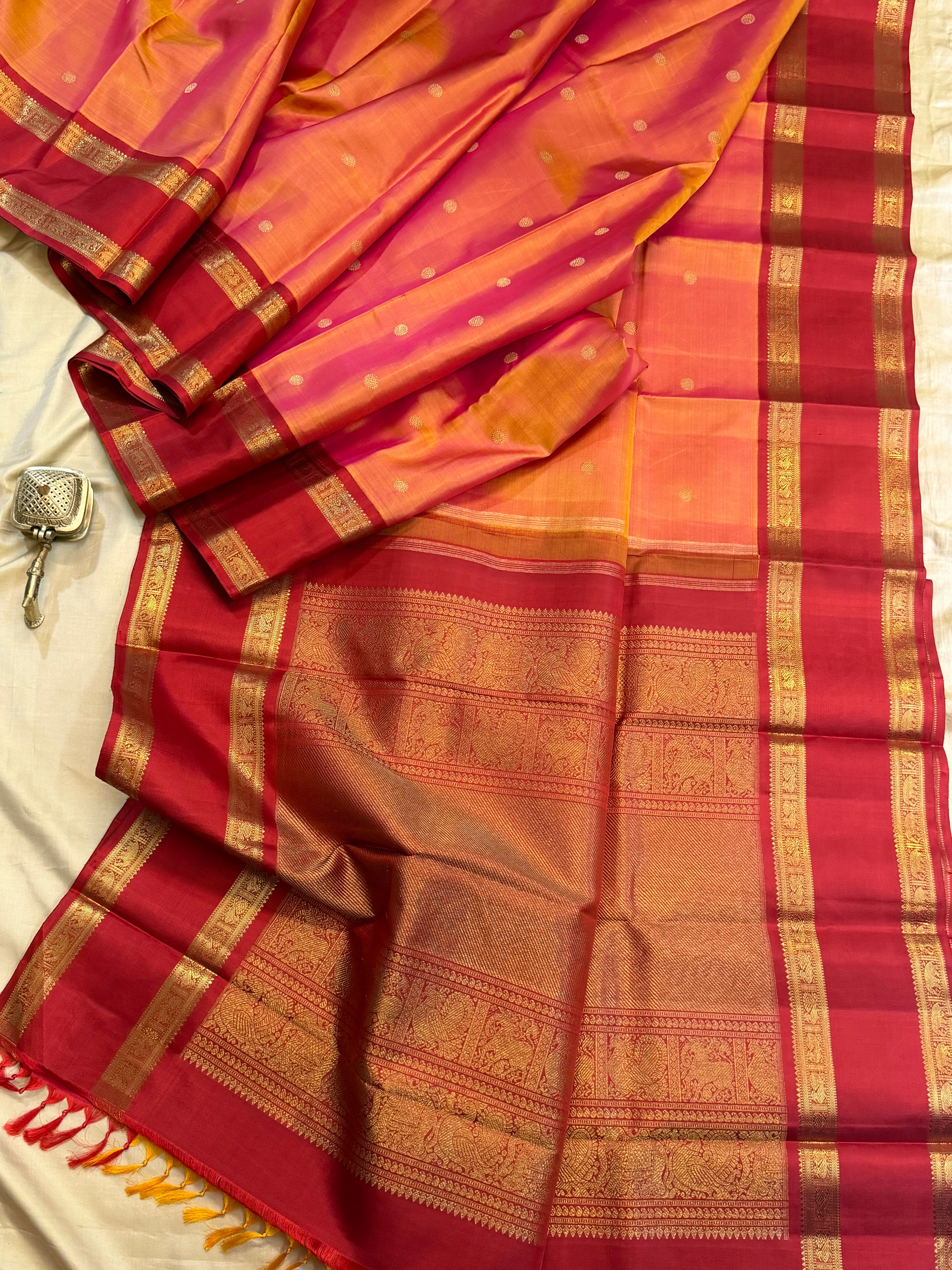 Yellow by pink kai korvai / kanjipuram silk
