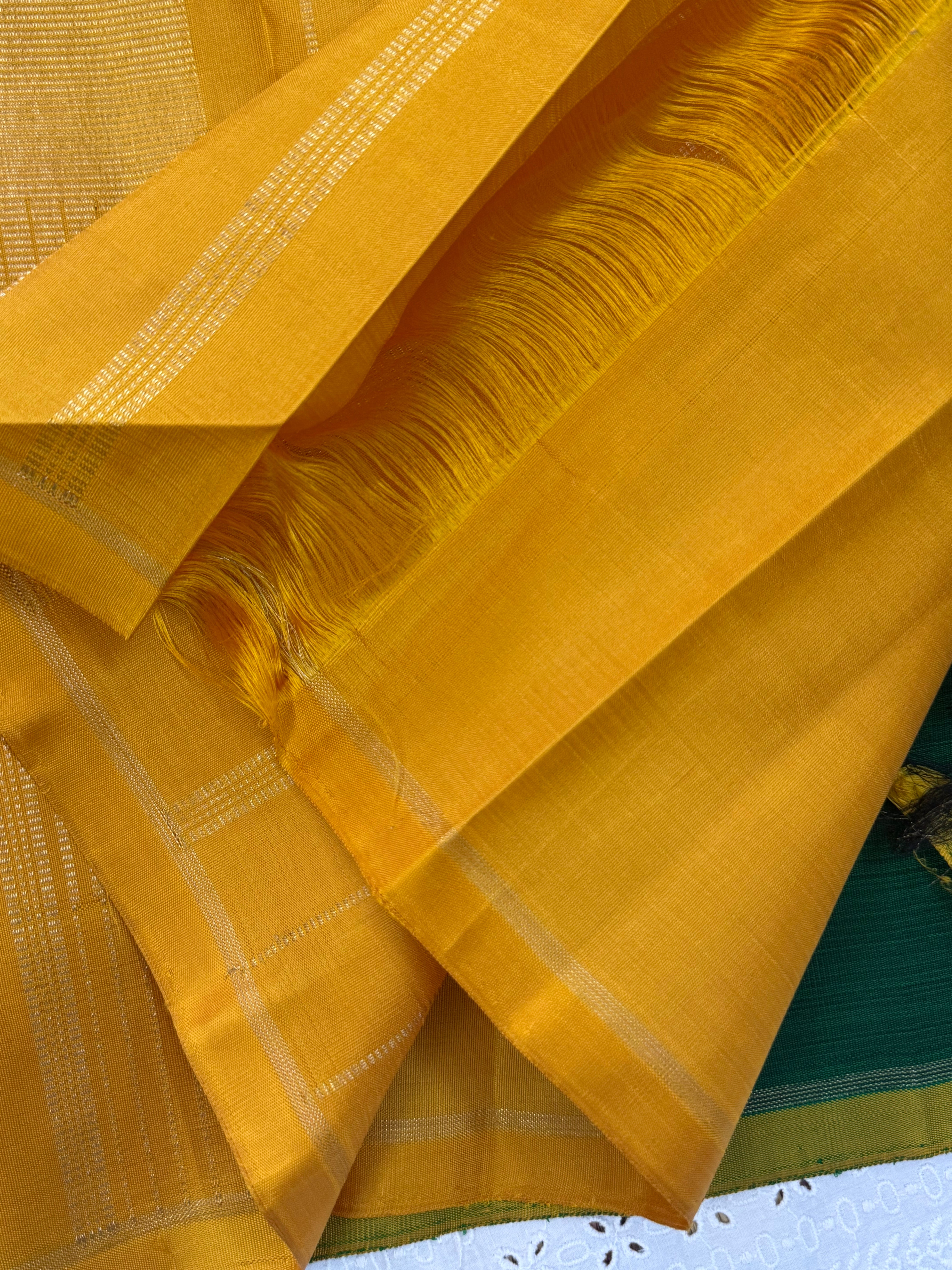 Green malli moggu and mustard / Kanjipuram silk CL9964