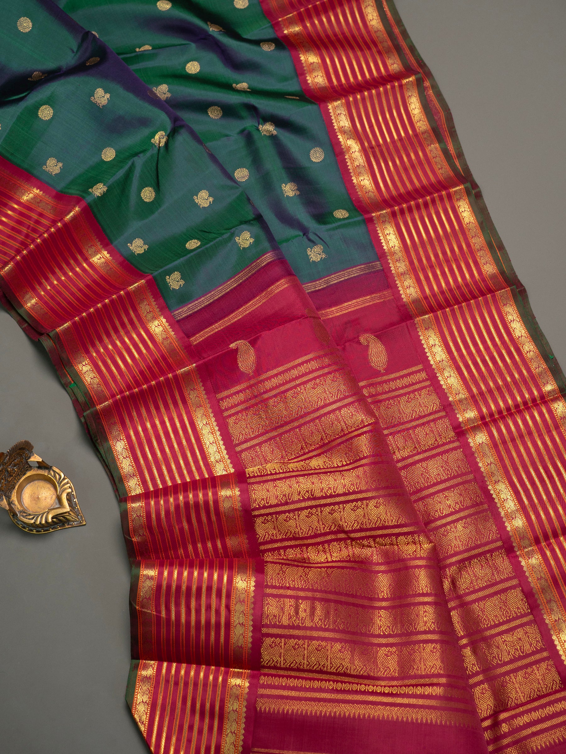 Mayilkazhuthu varisapet korvai Kanjipuram Silk Saree CLSA10050