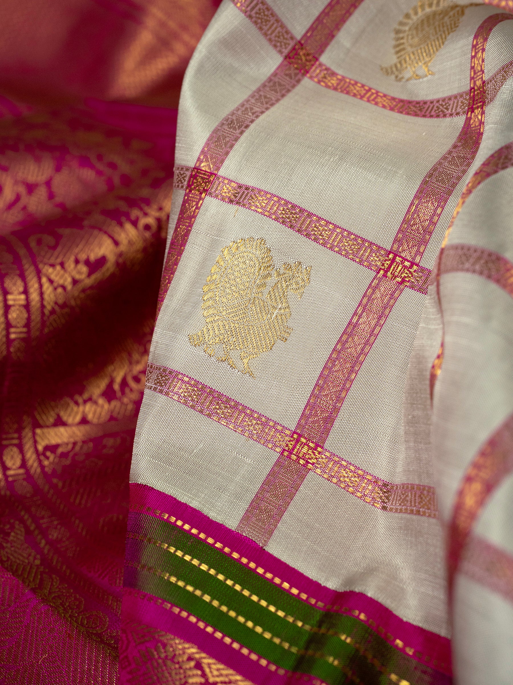 Vintage revival kattam Butta Kanjipuram Silk Saree CLSA11025