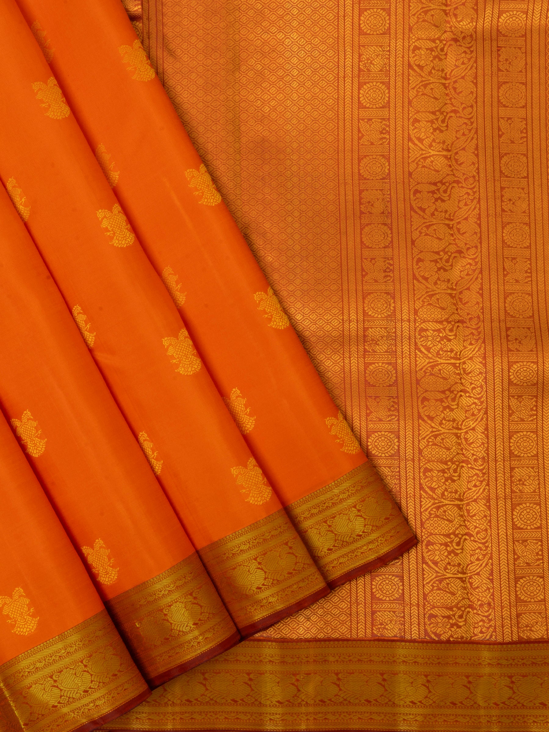 Orange Iruthalaipakshi thread work /Arani silk CLSA3421