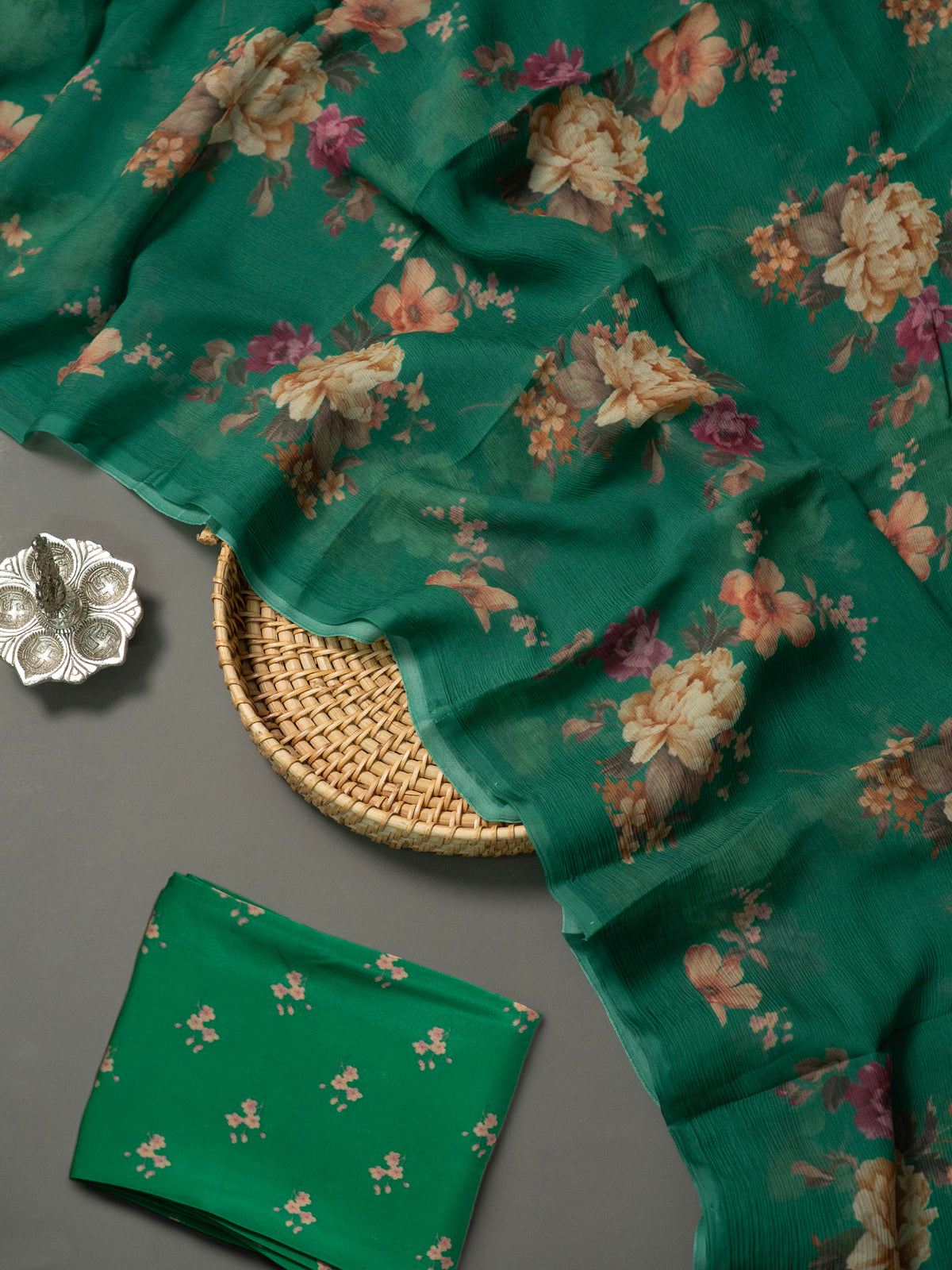 Premium chiffon Silk Saree
CLSA12505