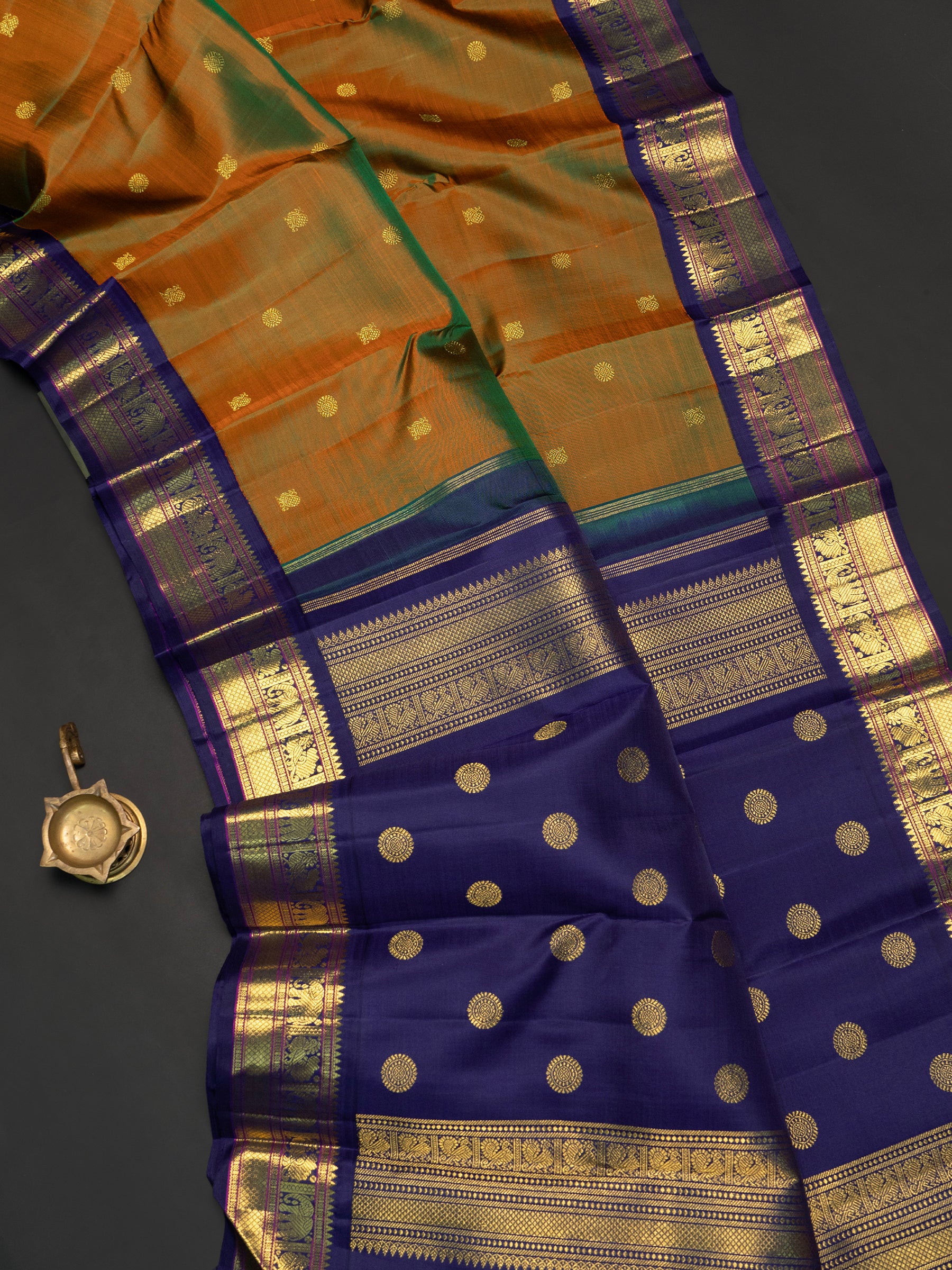 Unusual maanthulir Korvai / Kanjipuram Saree CLSA9489