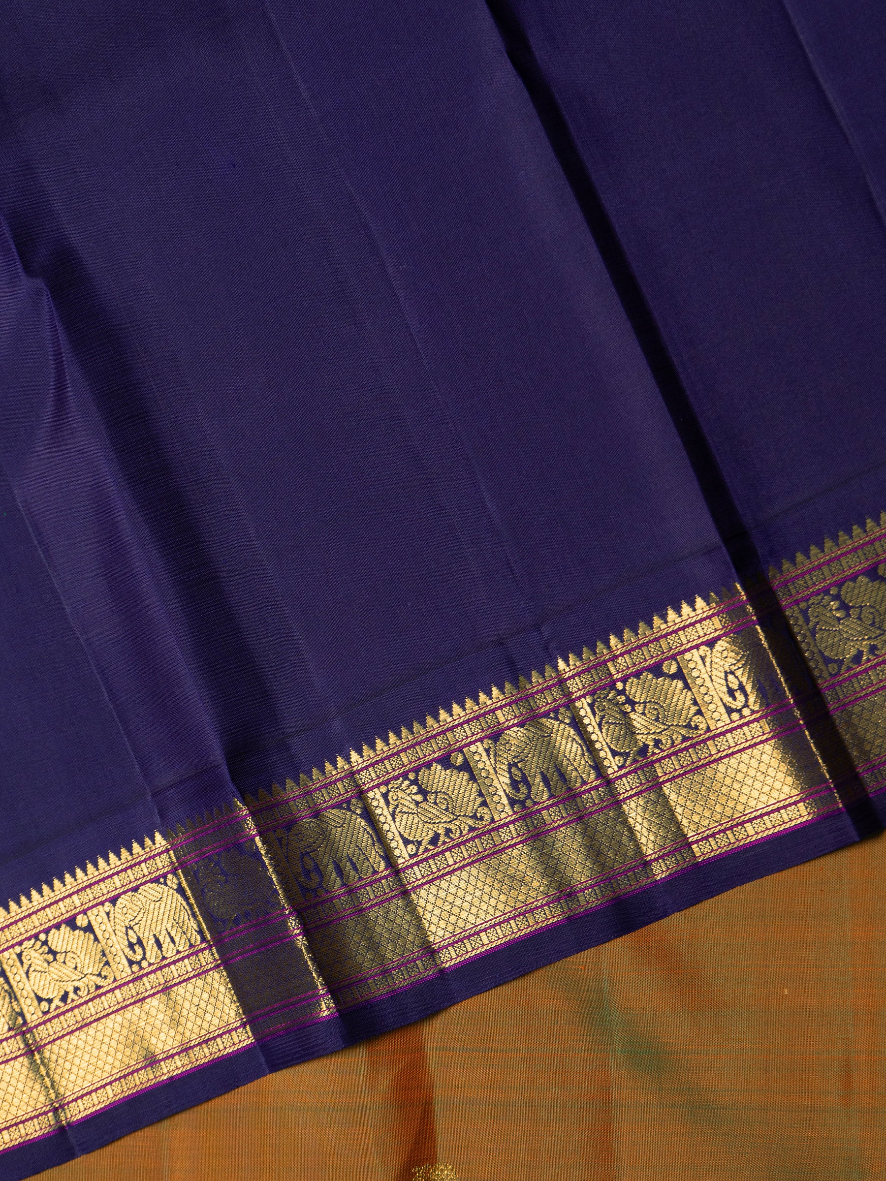 Unusual maanthulir Korvai / Kanjipuram Saree CLSA9489