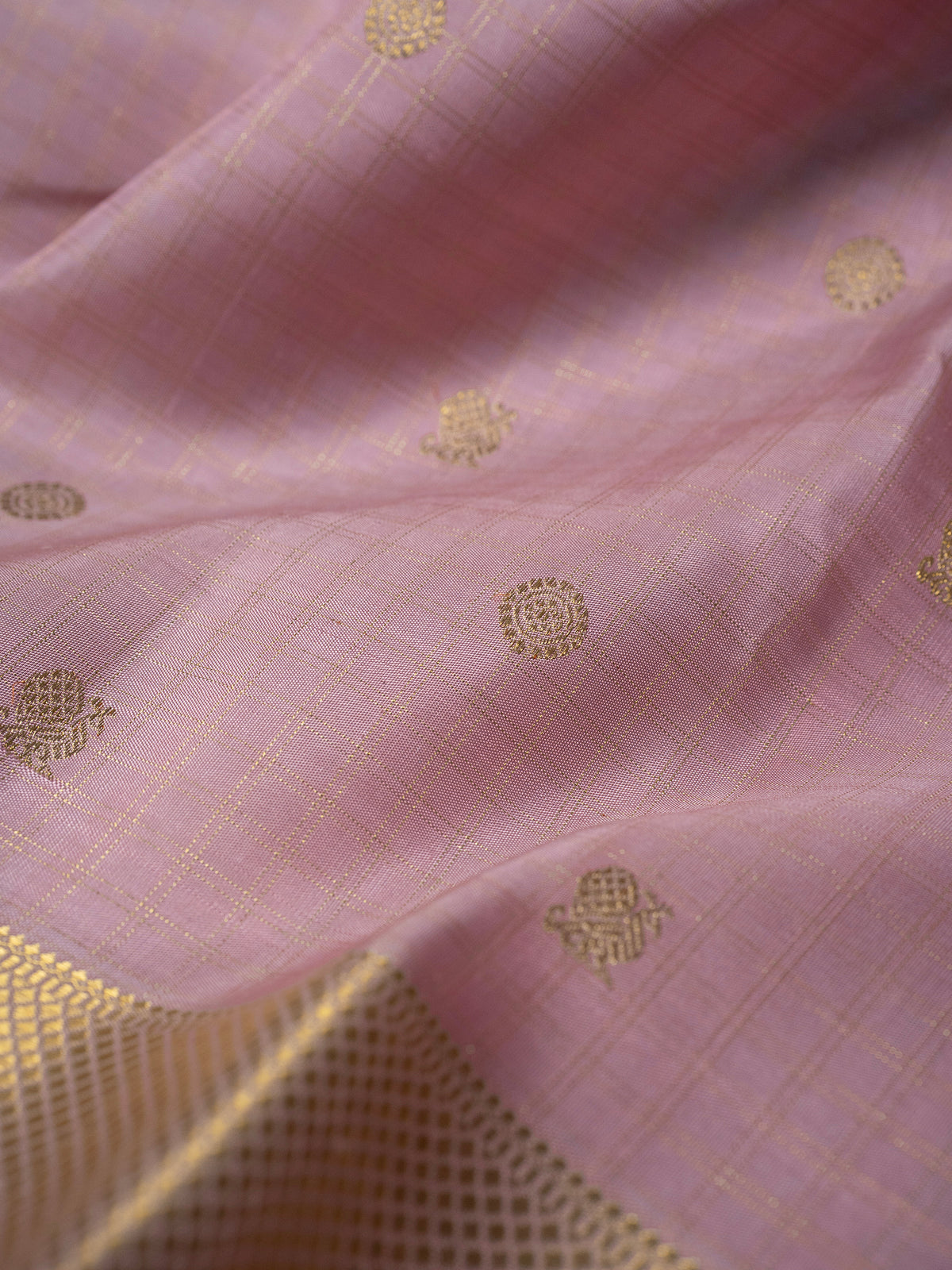 Light pink Zari checks and butta/Kanjipuram Silk Saree CLSA10364