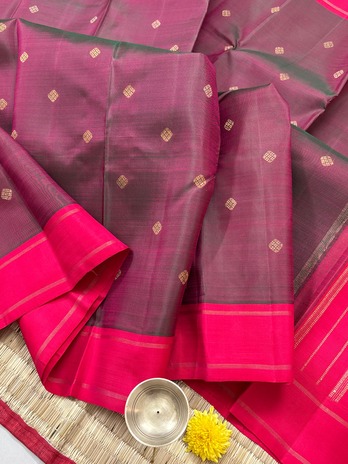 Dual tone pure zari/kanjipuram silk saree clsa 11674