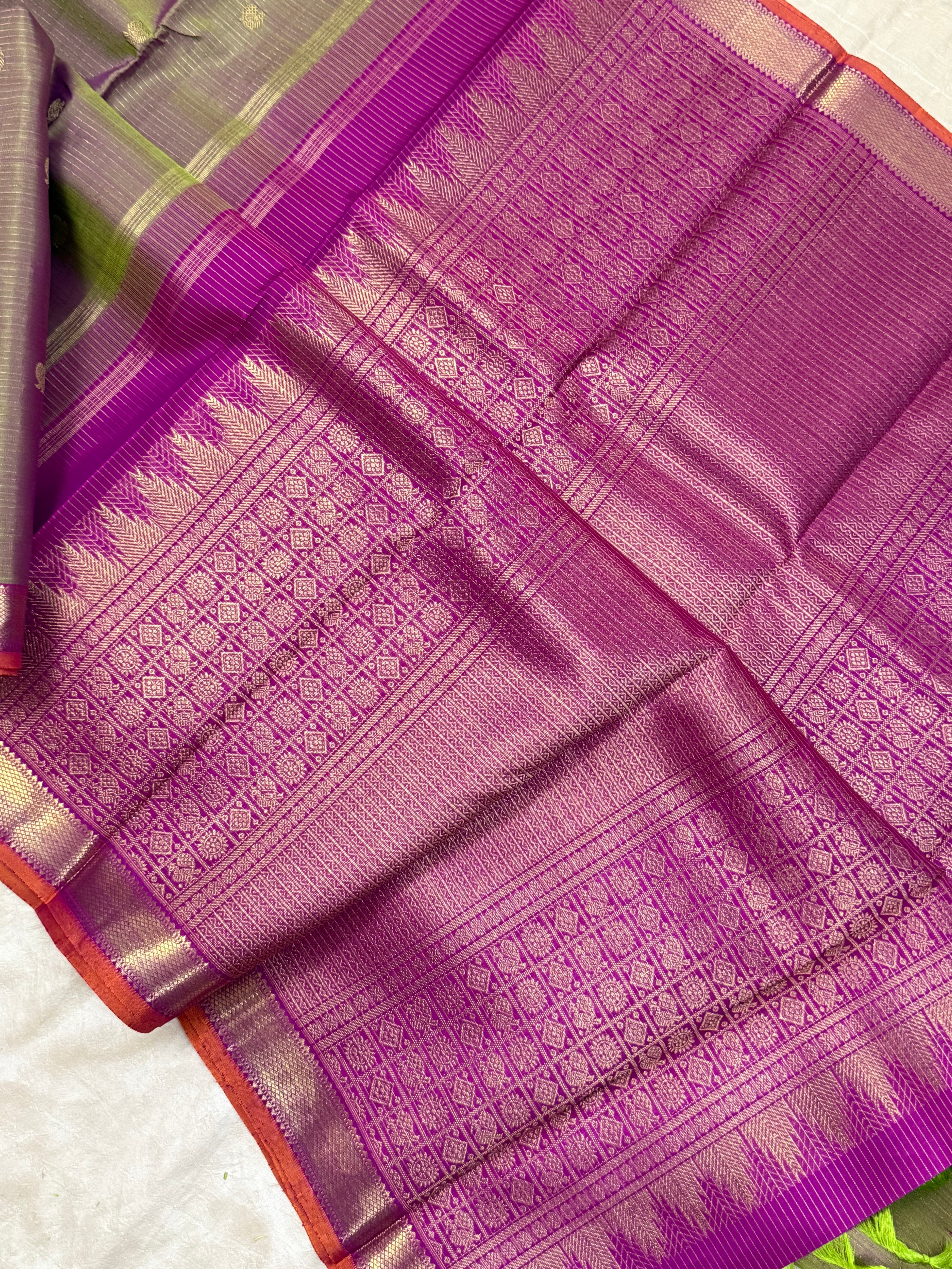 Maanthulir shot pink vairaoosi and annam butta / Kanjipuram silk