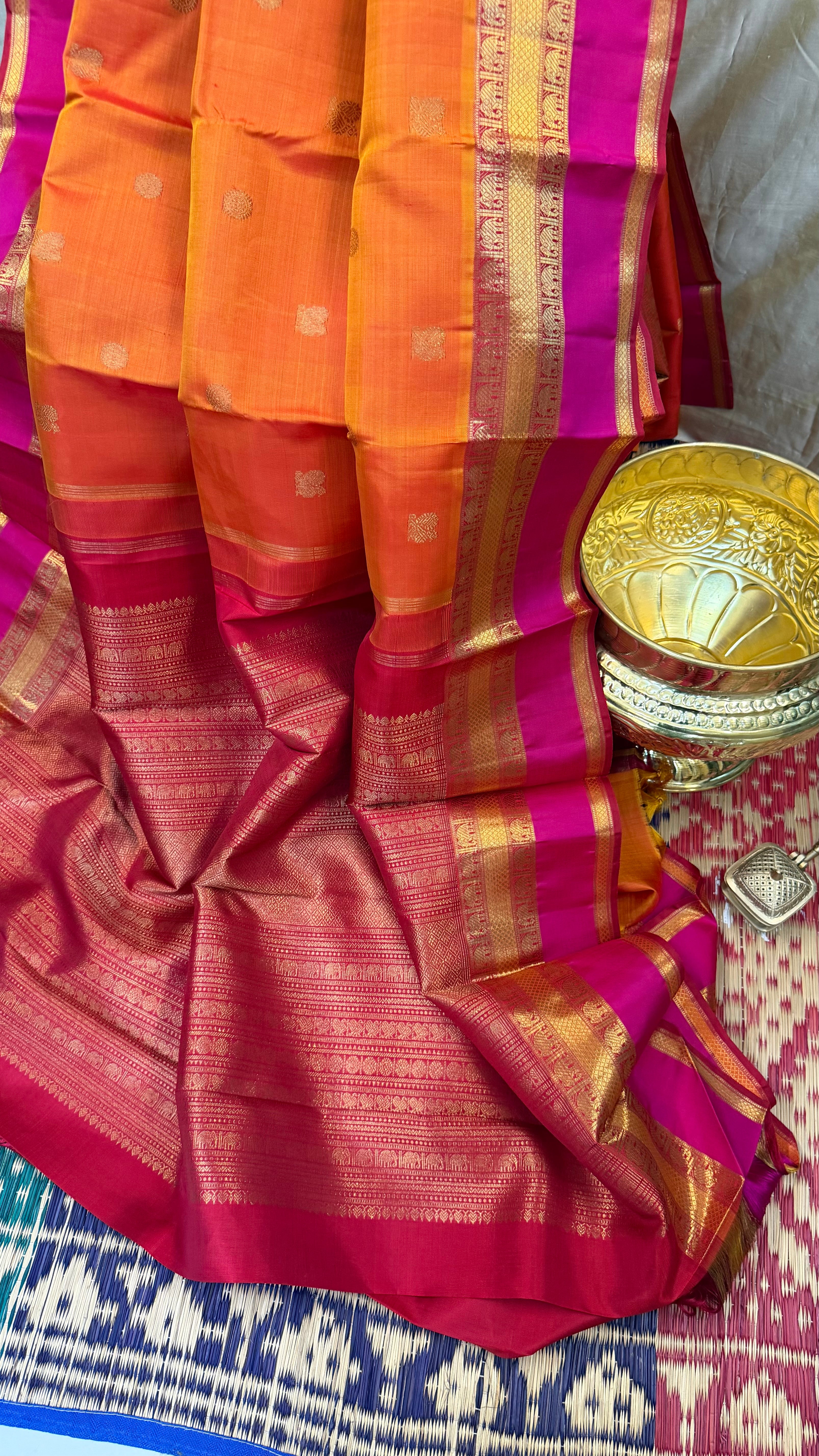 Swapnam: Rust kaal erangina border / Kanjipuram silk