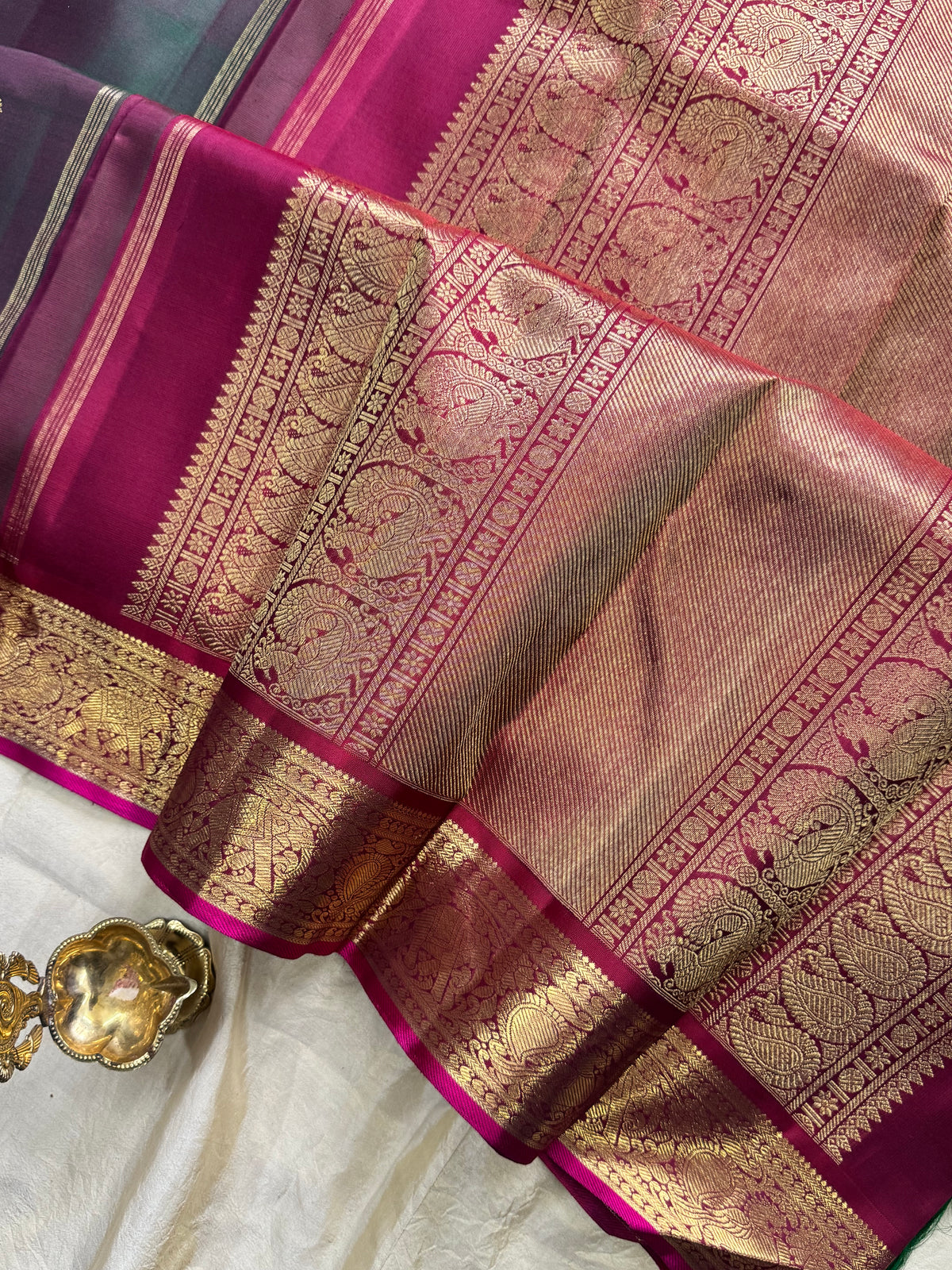 Manthulir body with maroon border pure zari kanjipuram silk saree clsa 11762