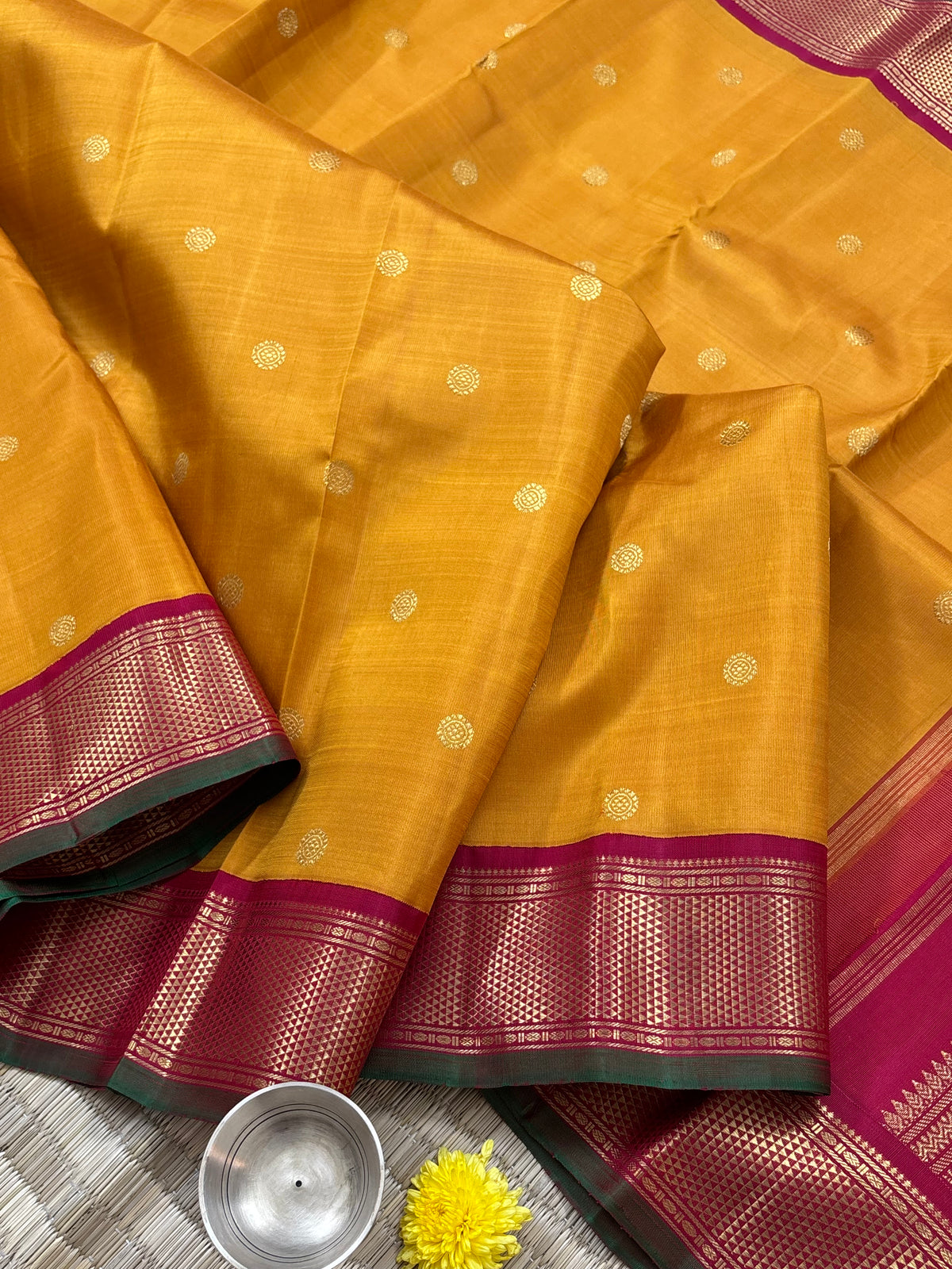 Mustard yellow body pure zari butta Korvai kanjipuram/silk saree clsa 8186