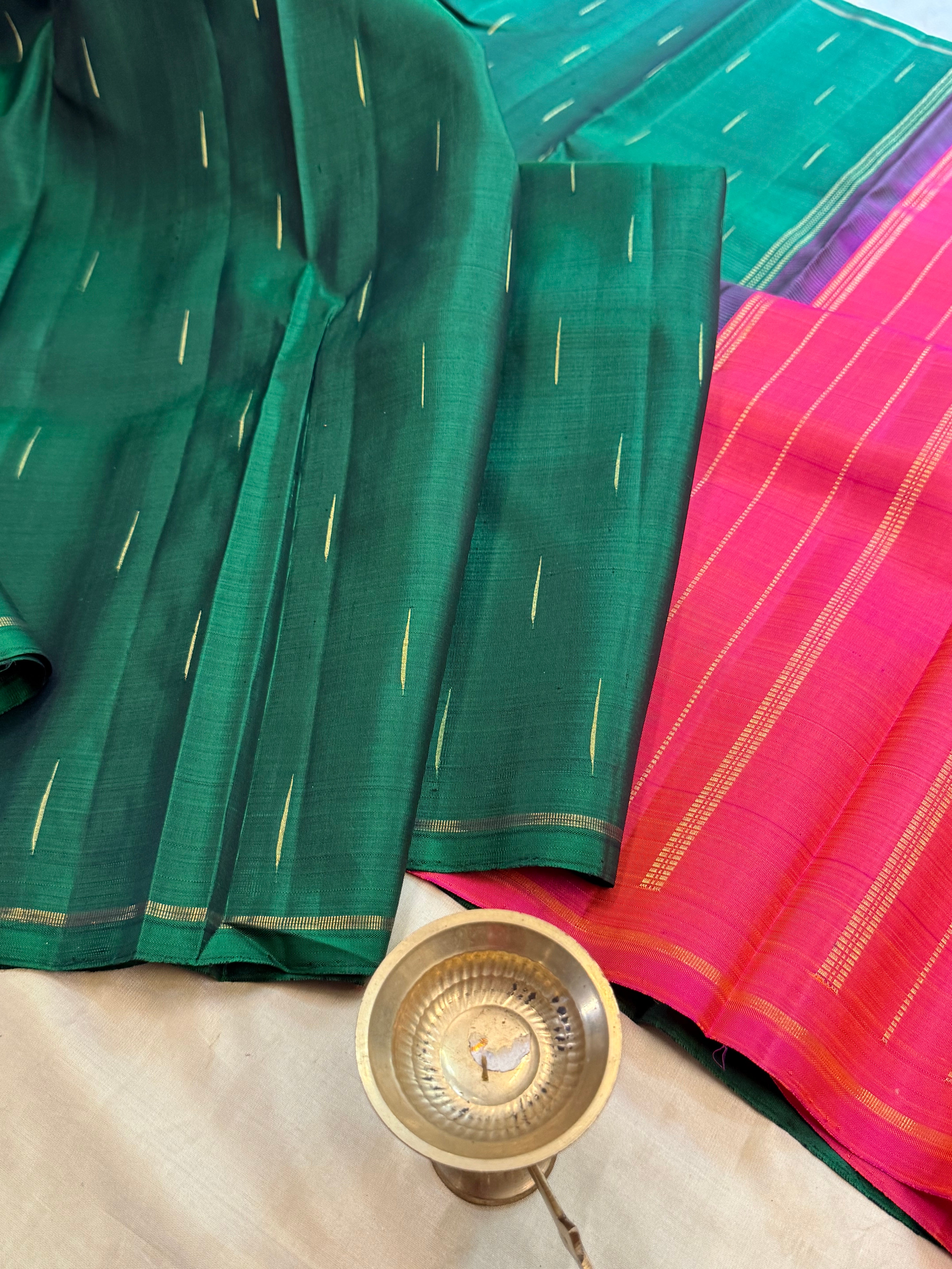 Bottle green and pink malli moggu/ Kanjipuram silk