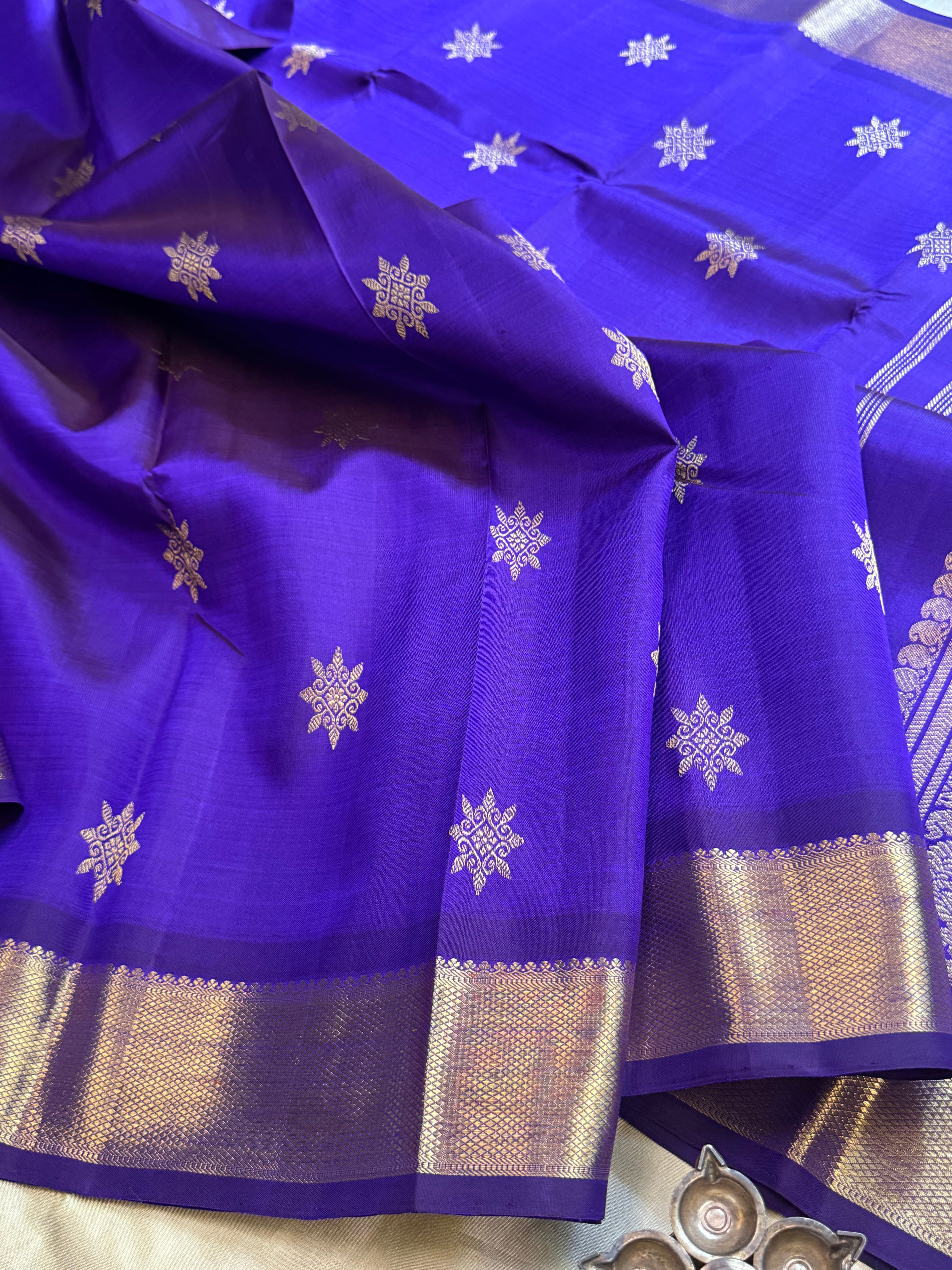 Purplish blue star butta / Kanjipuram silk