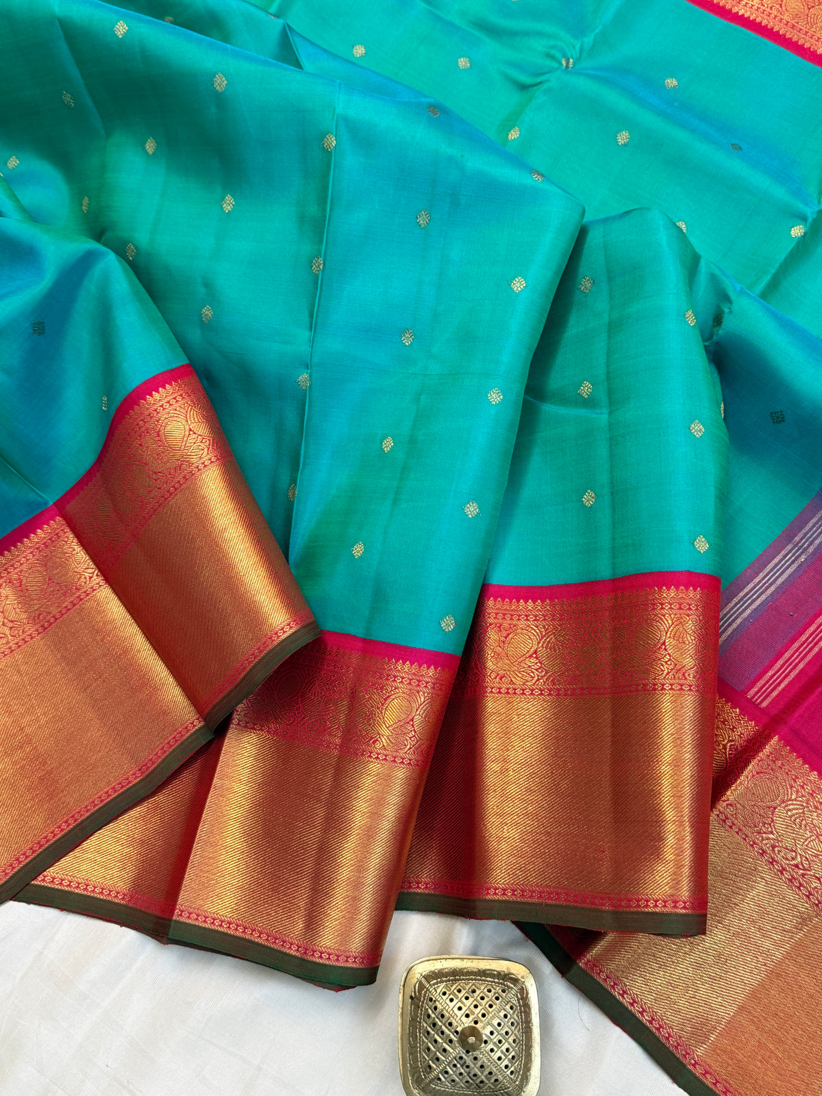 Turquoise blue and Korvai pure zari getti border
