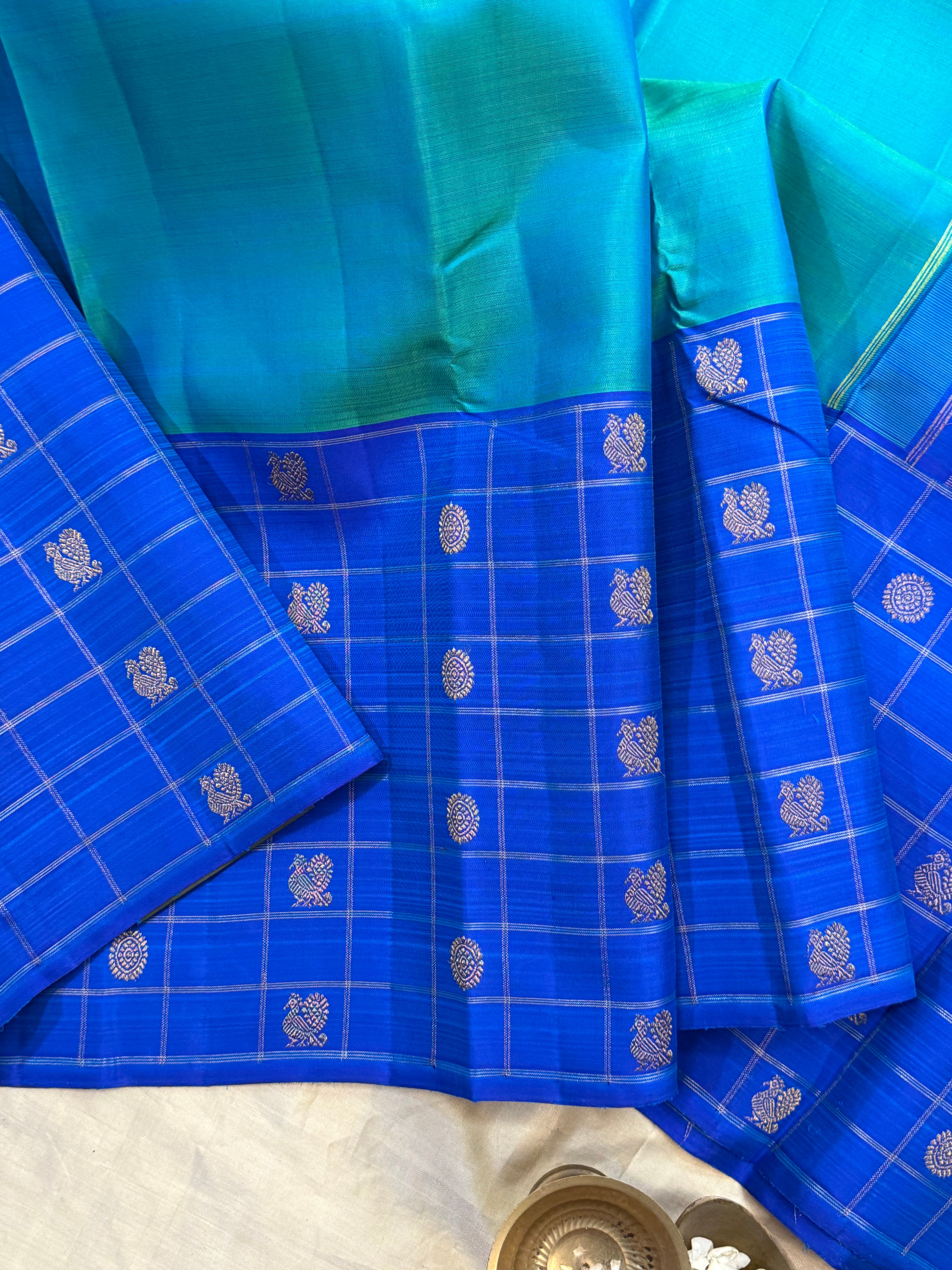 Sea blue skirt border kattam butta / Kanjipuram silk