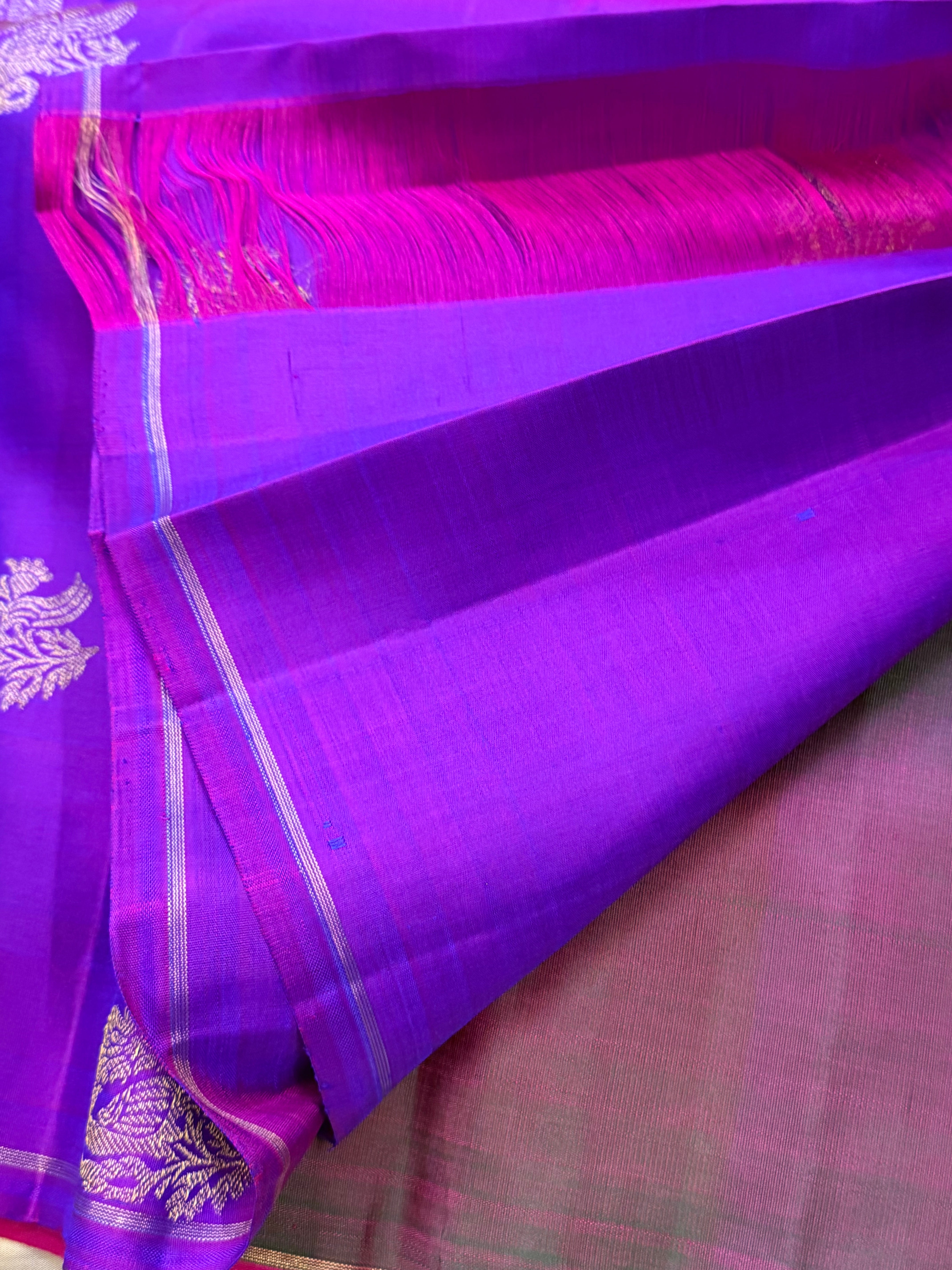 Brown shot purple Iruthalaipakshi/ Kanjipuram silk