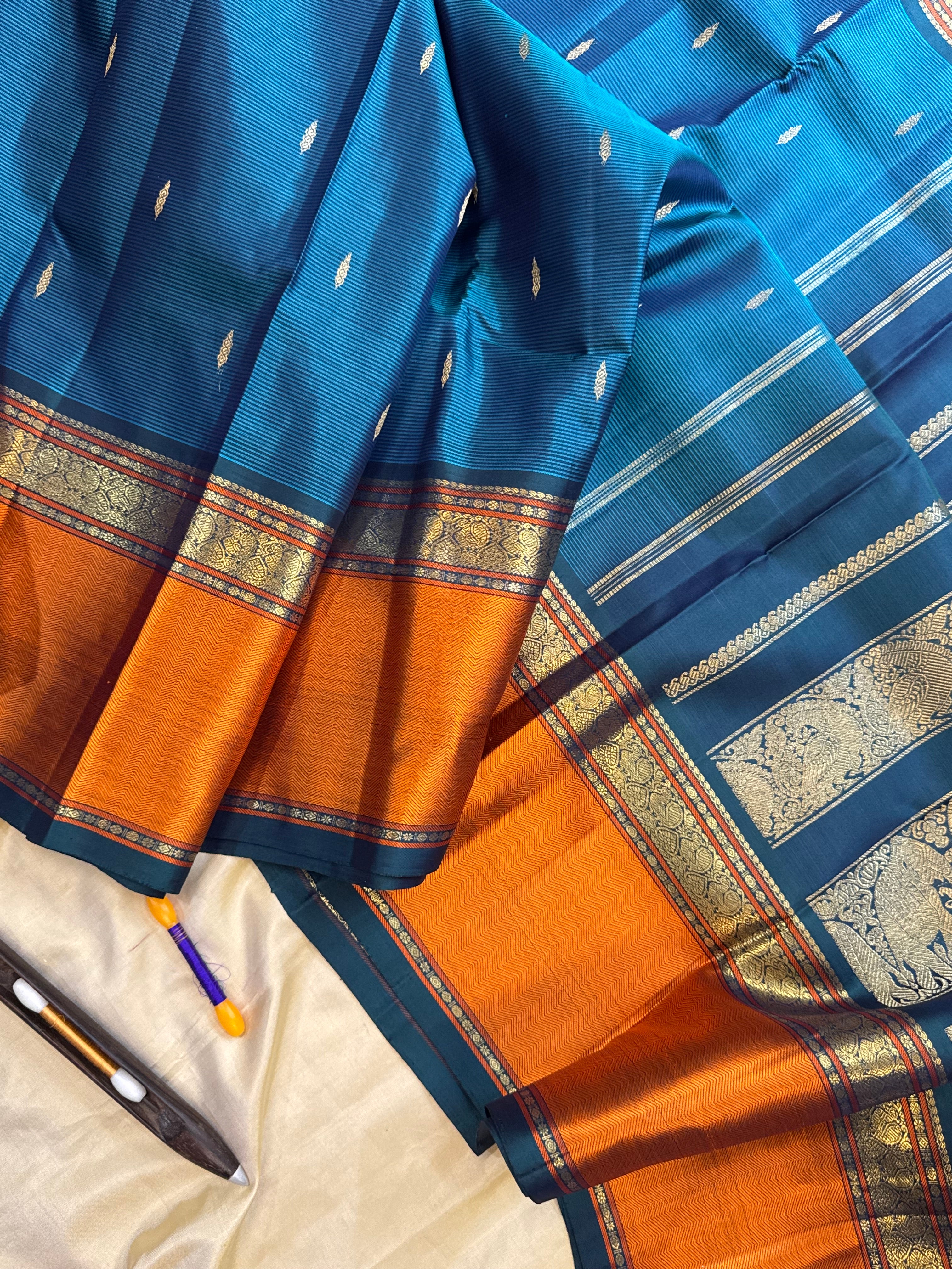 Master weaver Vari Kodu : kanjipuram silk