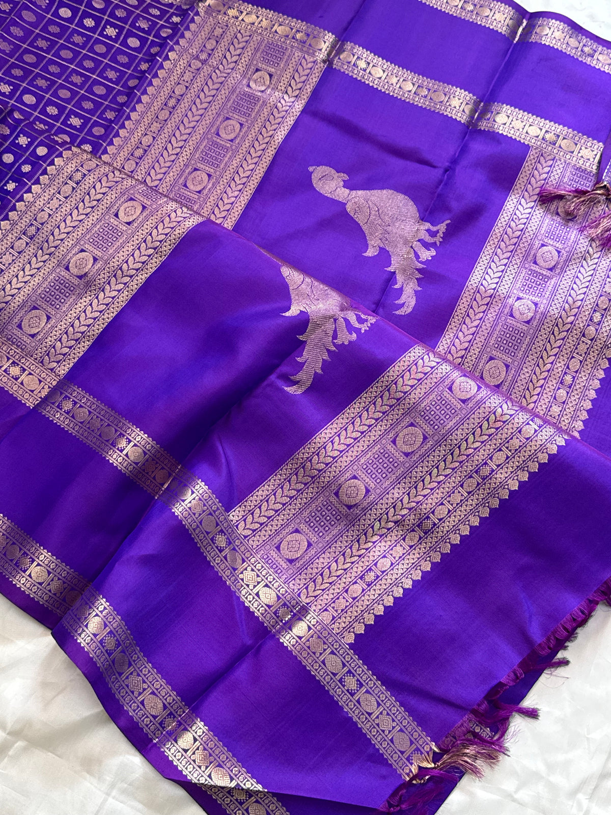 Purplish lakshambutta kili pallu/ Special edition kanjipuram silk
