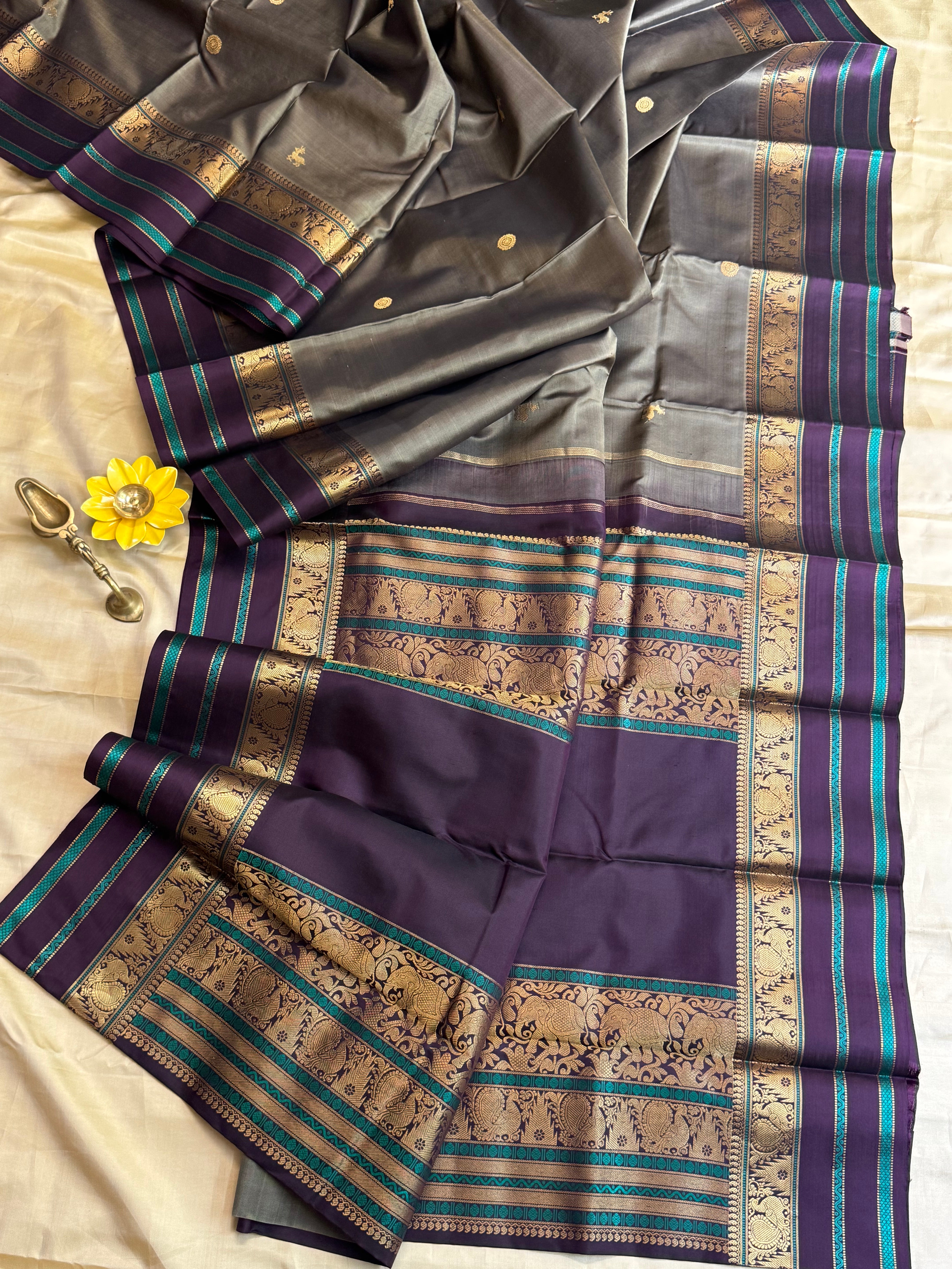 Grey annam pet / special edition silk