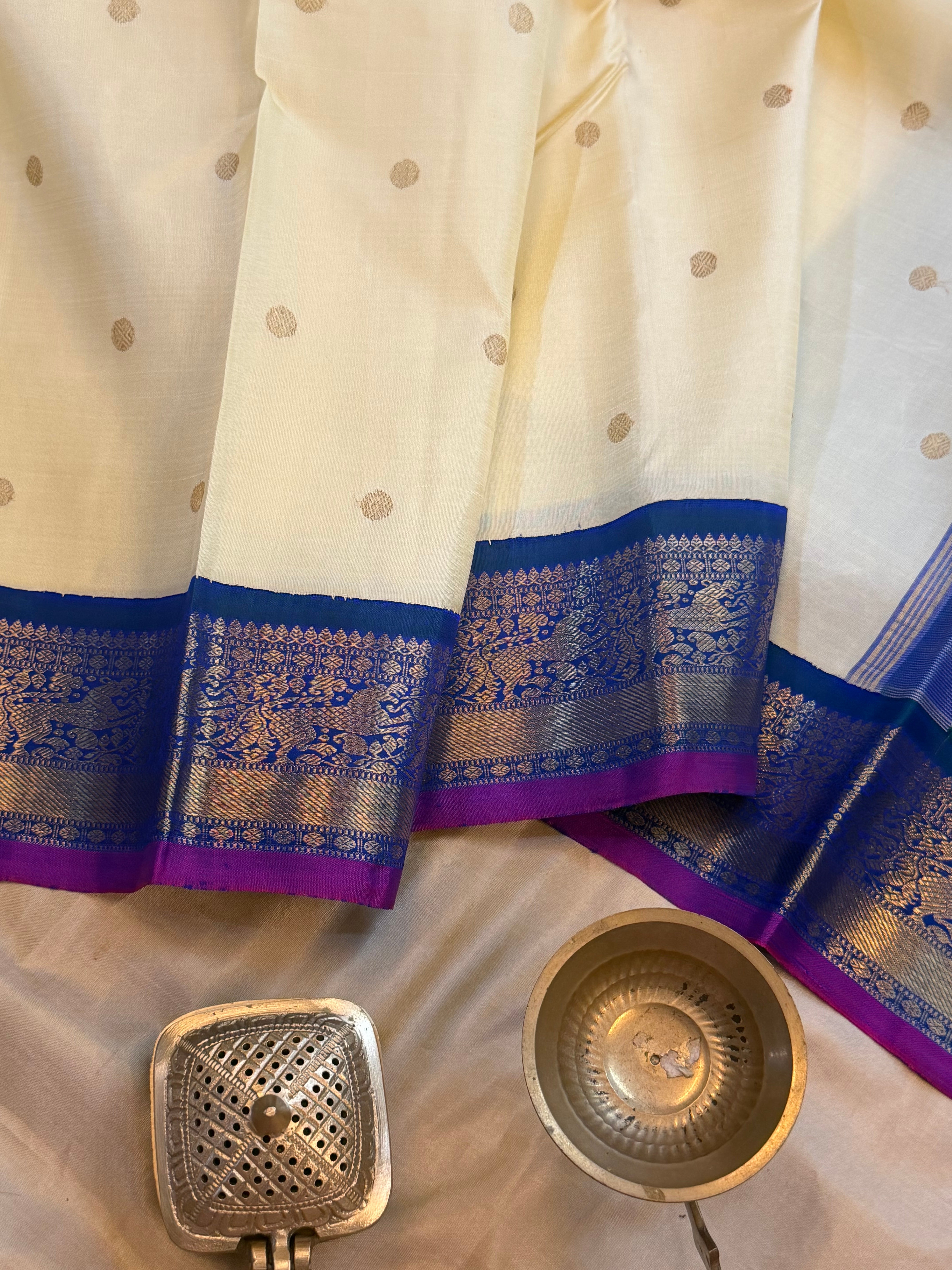 Cream Korvai / Kanjipuram silk