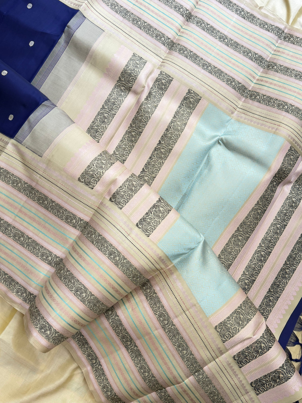 Dark blue varisapet Kai Korvai / Arani silk