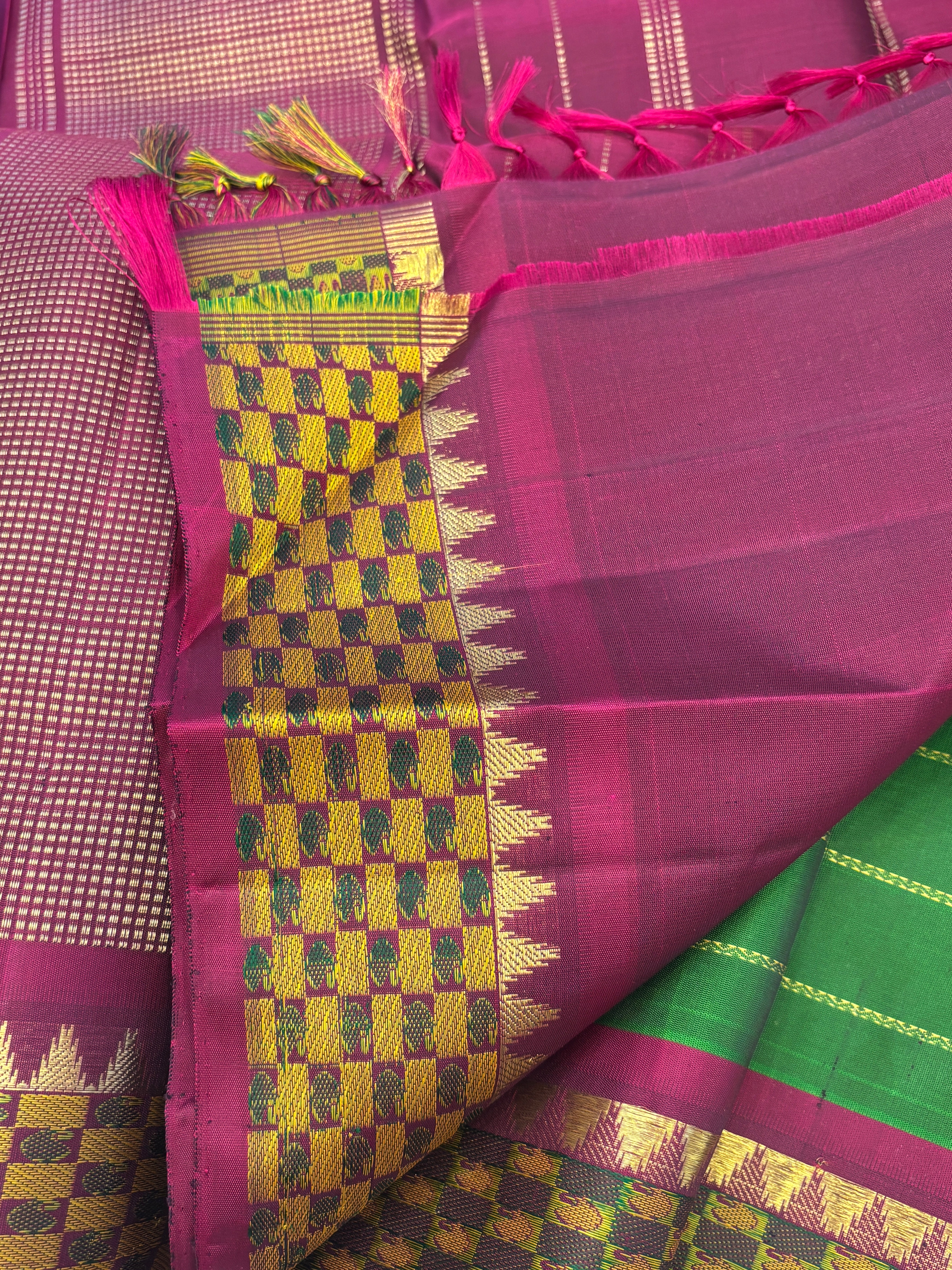 Green checks vintage border / kanjipuram silk