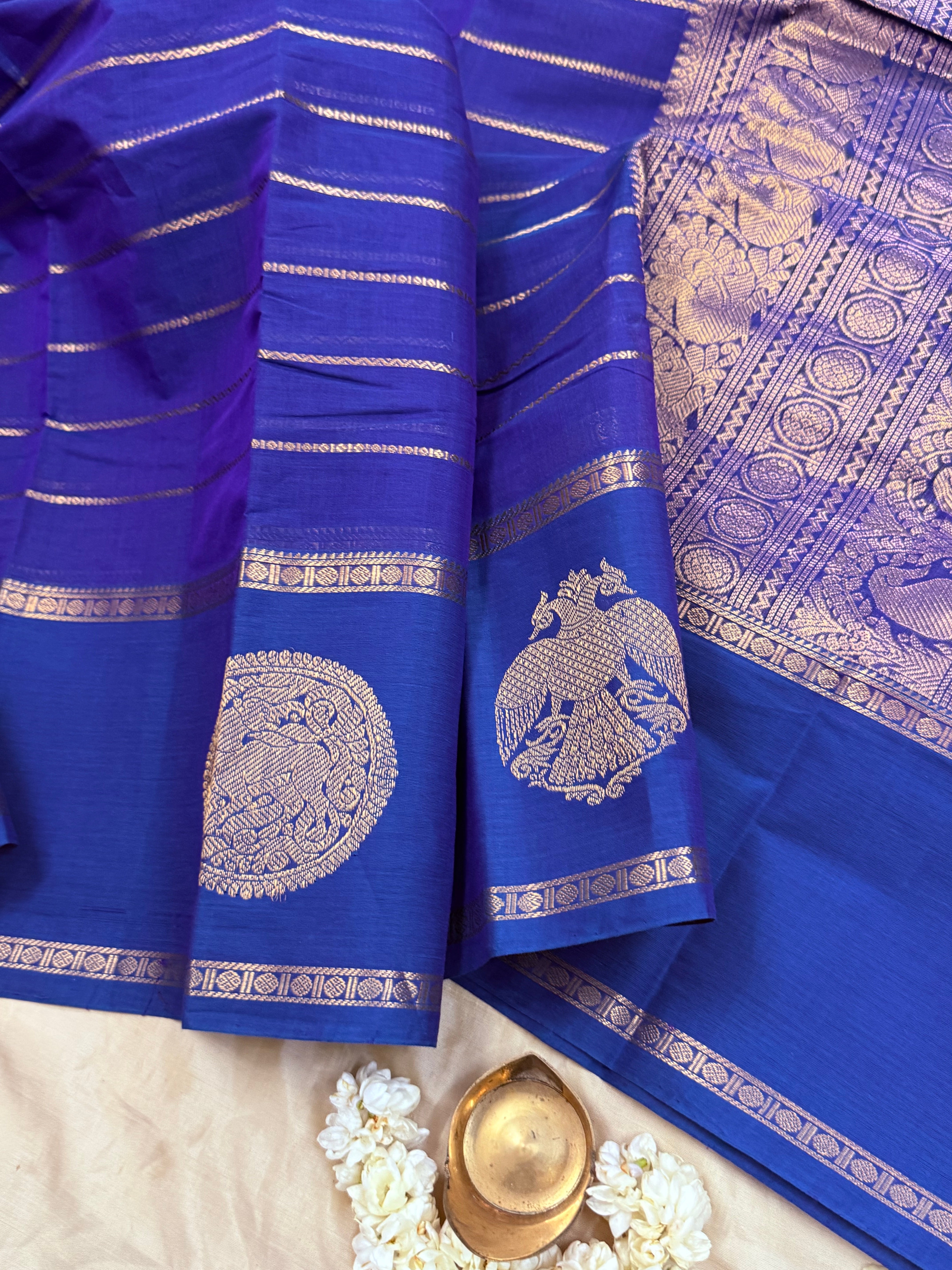 Purplish blue veldhari and border butta/ Kanchi Cotton