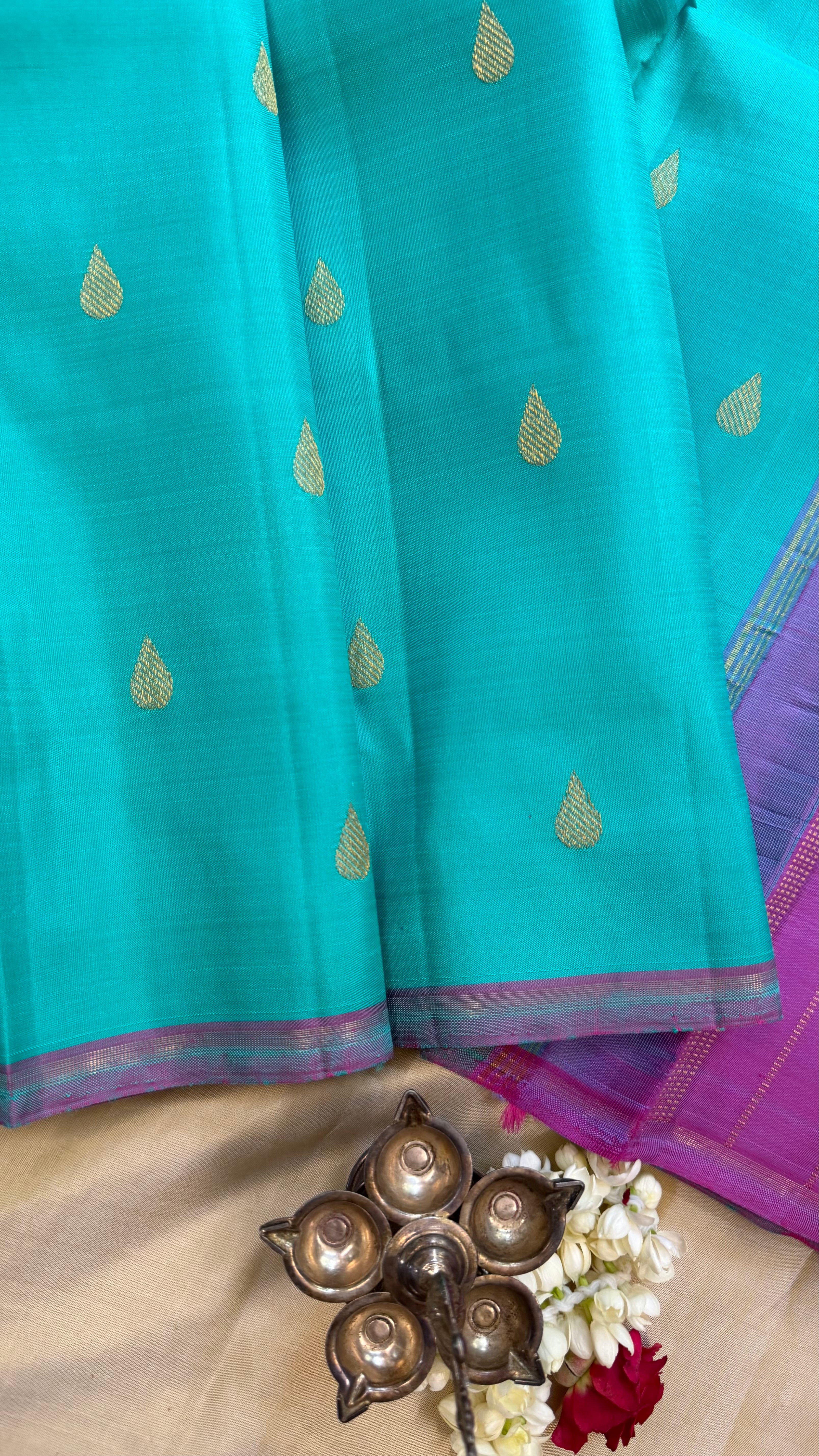 Sea blue tilagam butta borderless/ kanjipuram silk