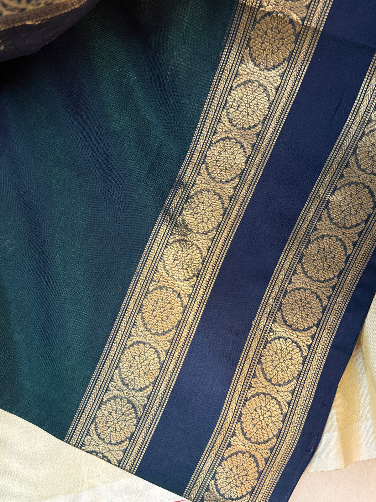 Premium silk cotton irutalaipakshi butta with kattam/ clsa 12389