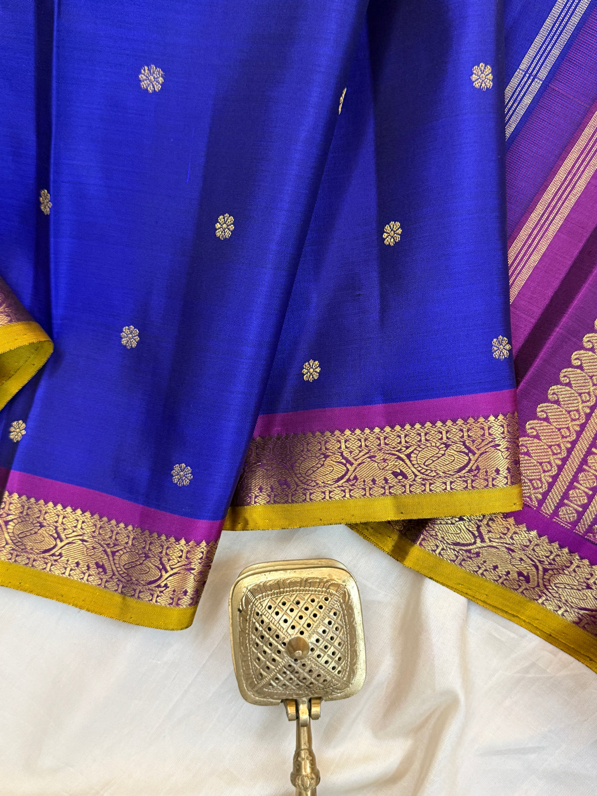 Blue body zari butta and small border pure Zari/ kanjipuram silk saree clsa 11996