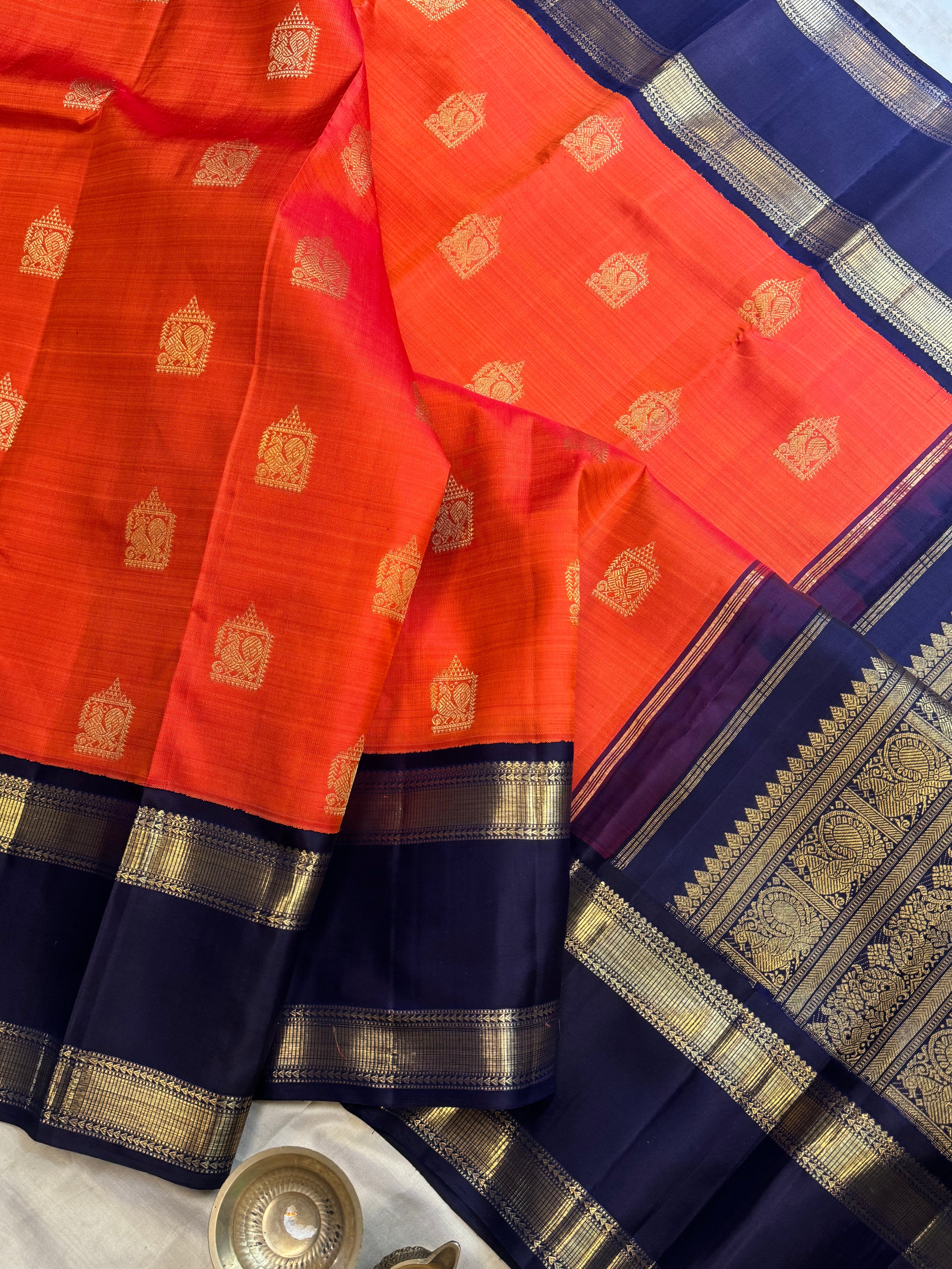 AALAYAM : Orange retta pet korvai kanjipuram silk
