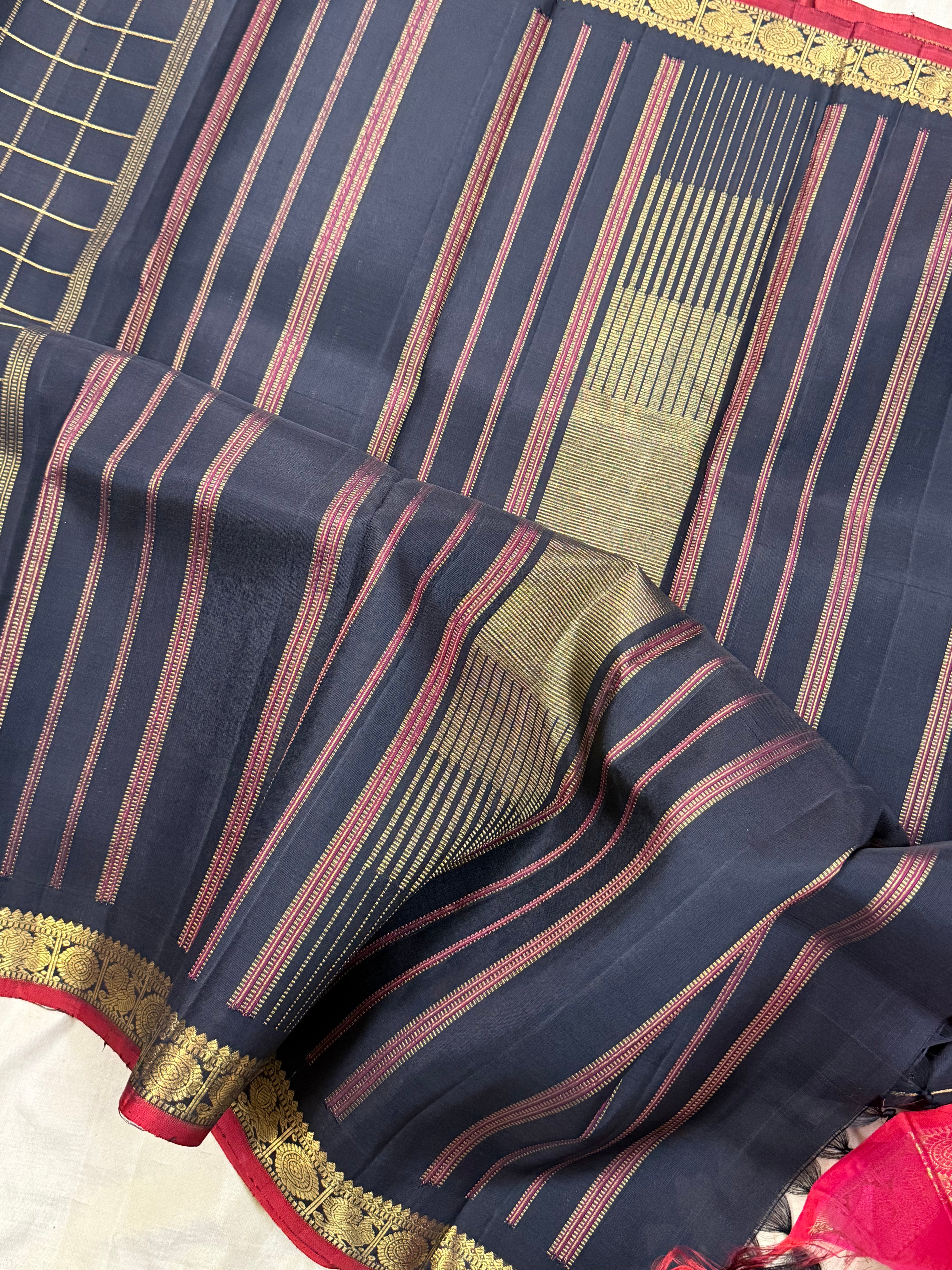 Black zari kattam / Kanjipuram silk CL7035
