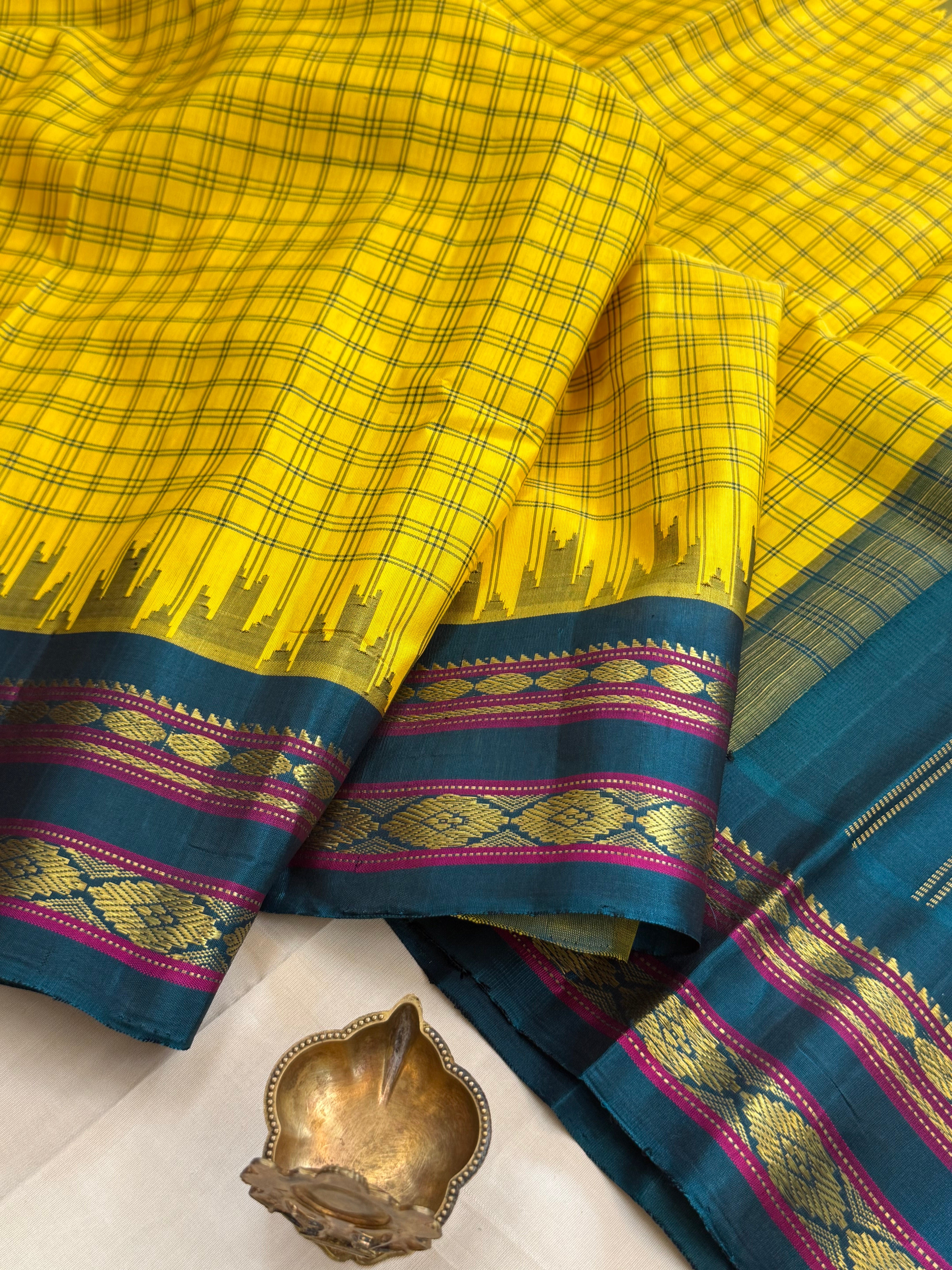 Lemon yellow body checks with teal blue border/ Gadwal silk CLSA11289