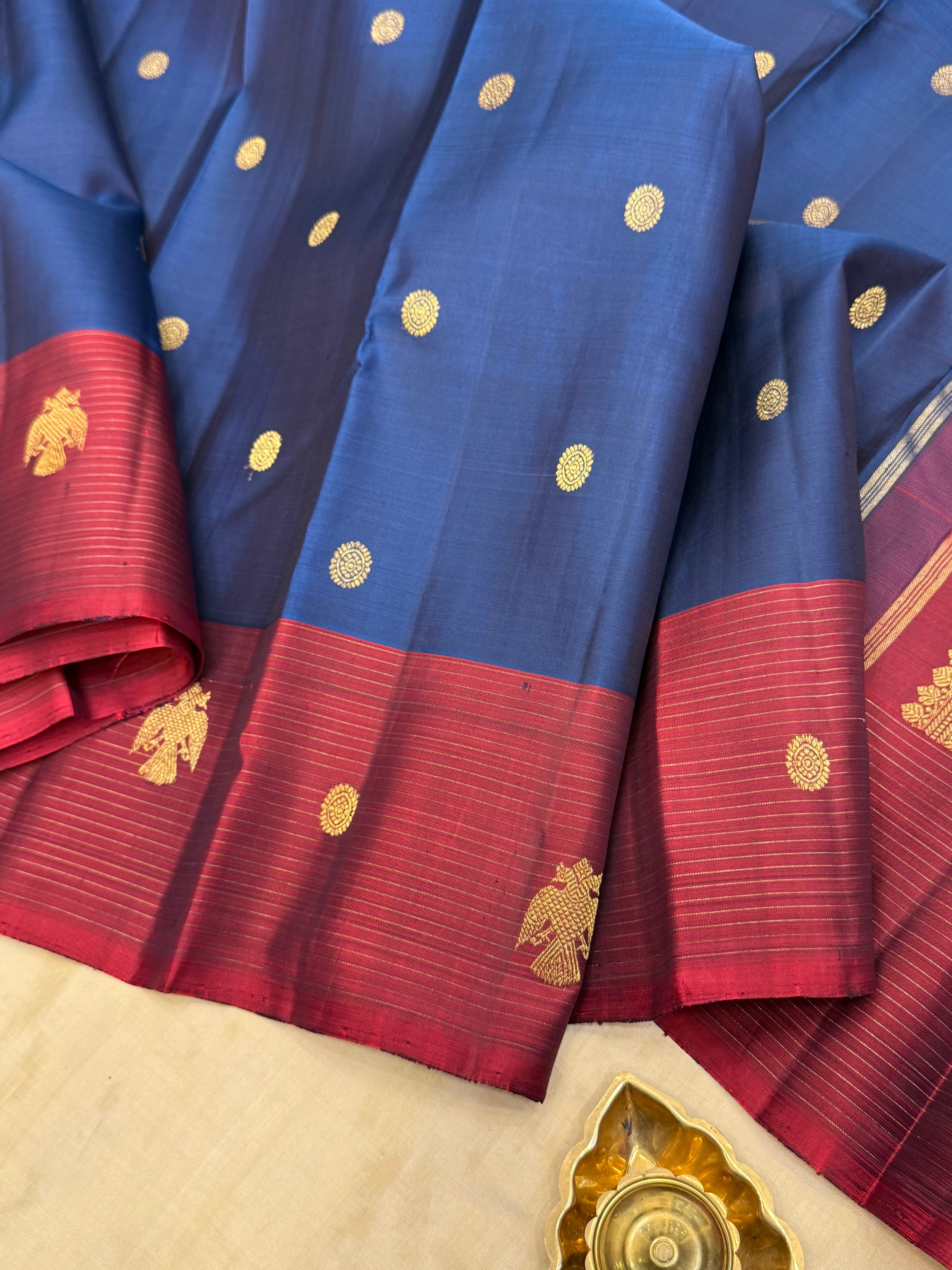 Kalyani: Teal Butta / kanjipuram silk