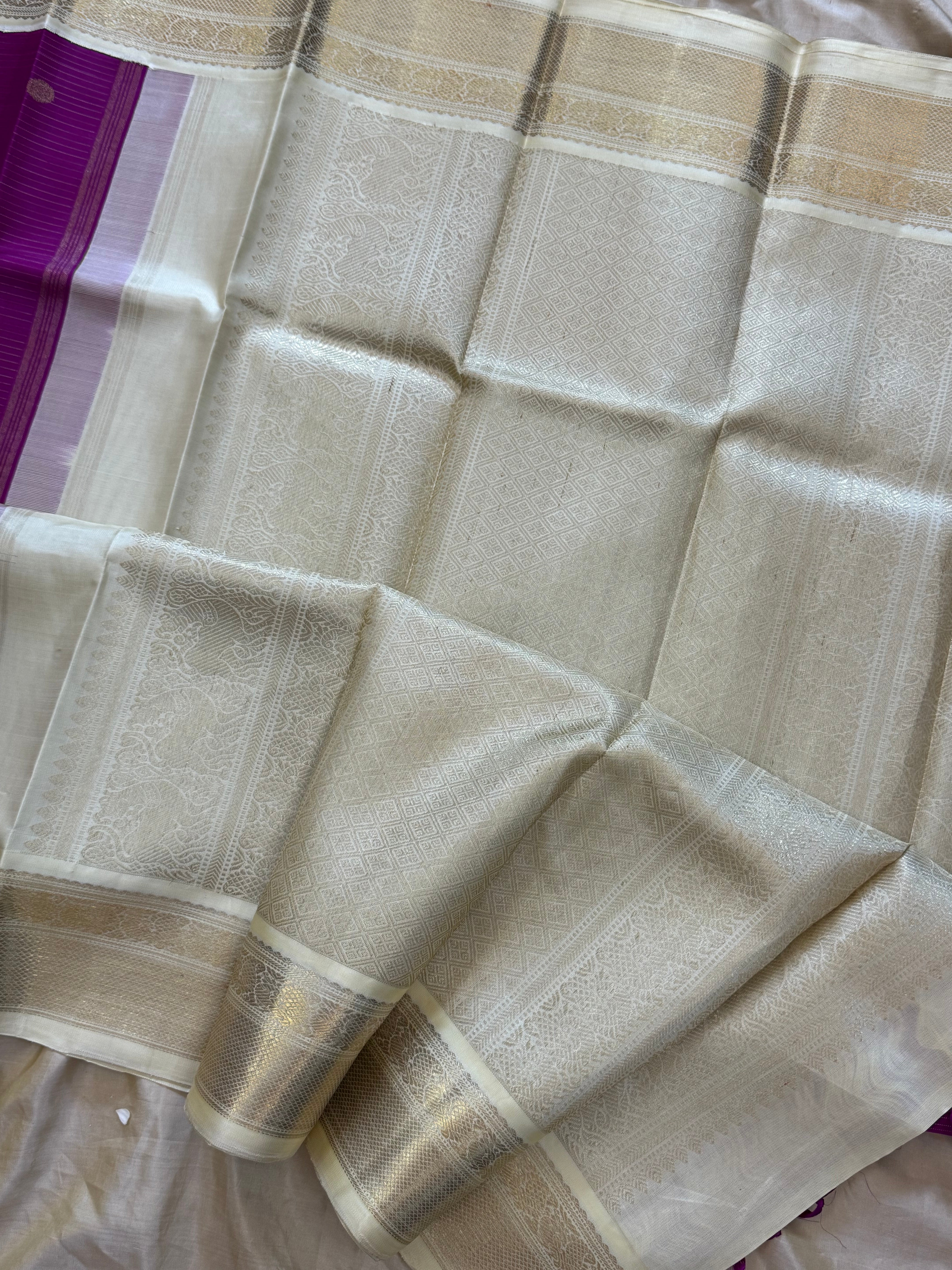 Purple vairaoosi and white kai korvai/ kanjipuram silk