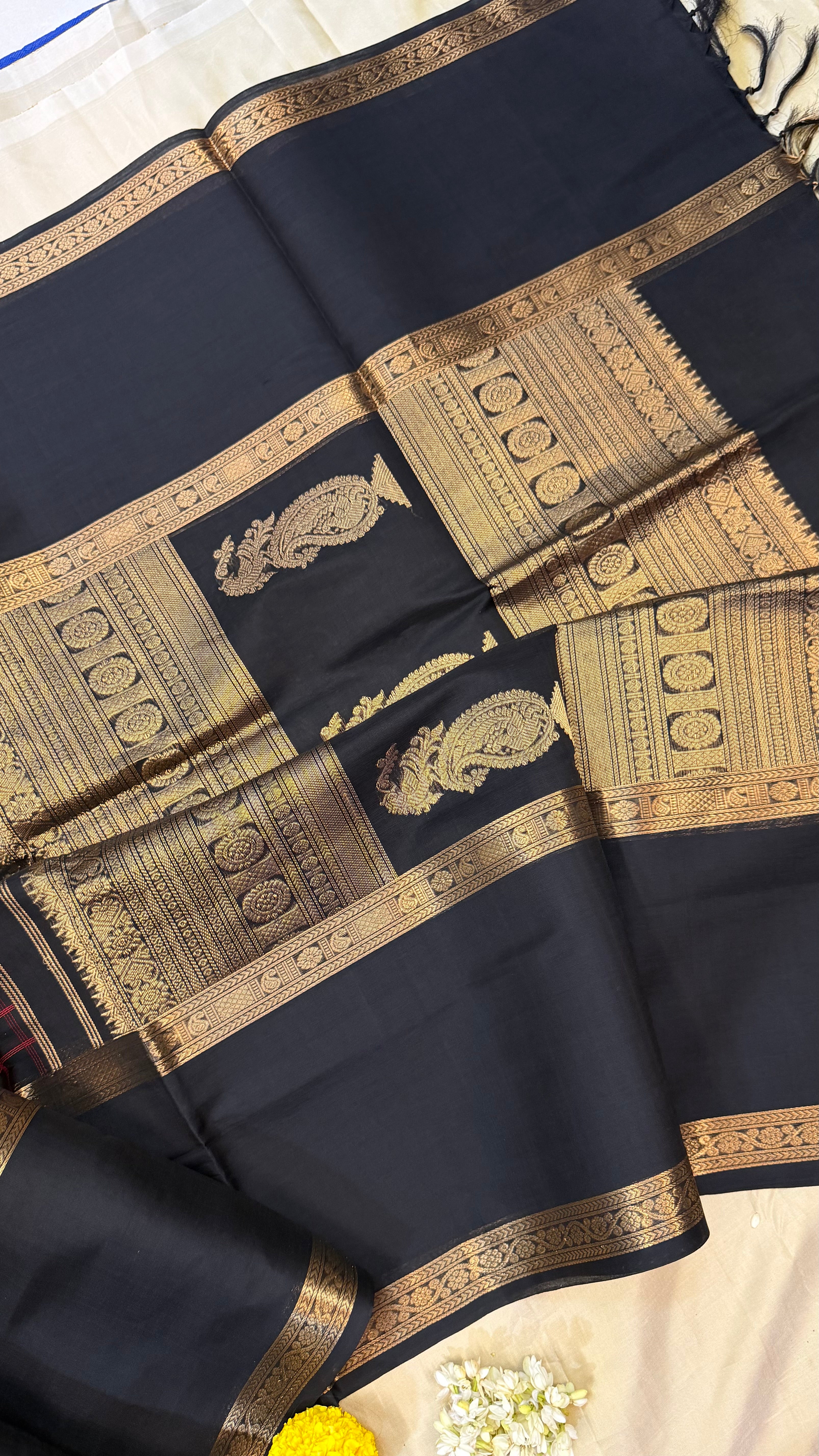 Black checks long border/ Silk Cotton