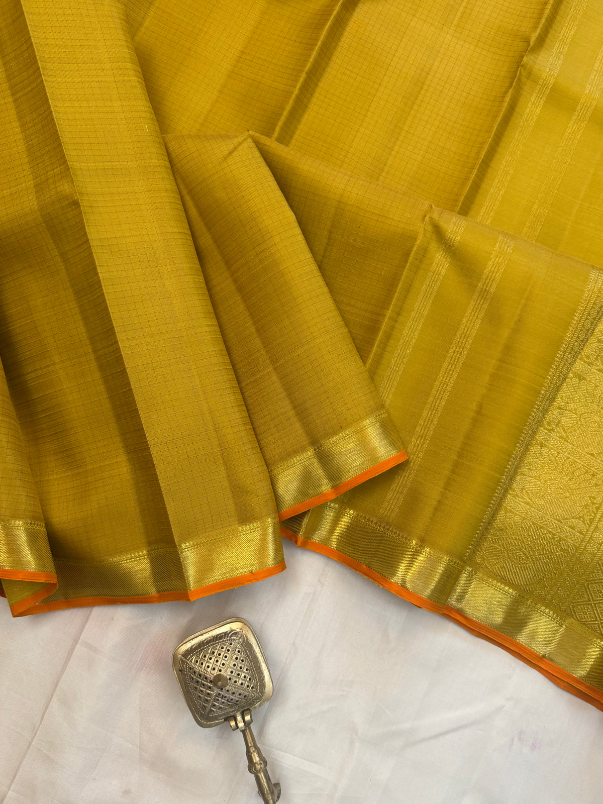 Sampanga podi Kattam / Silk Kanjipuram CLSA10359