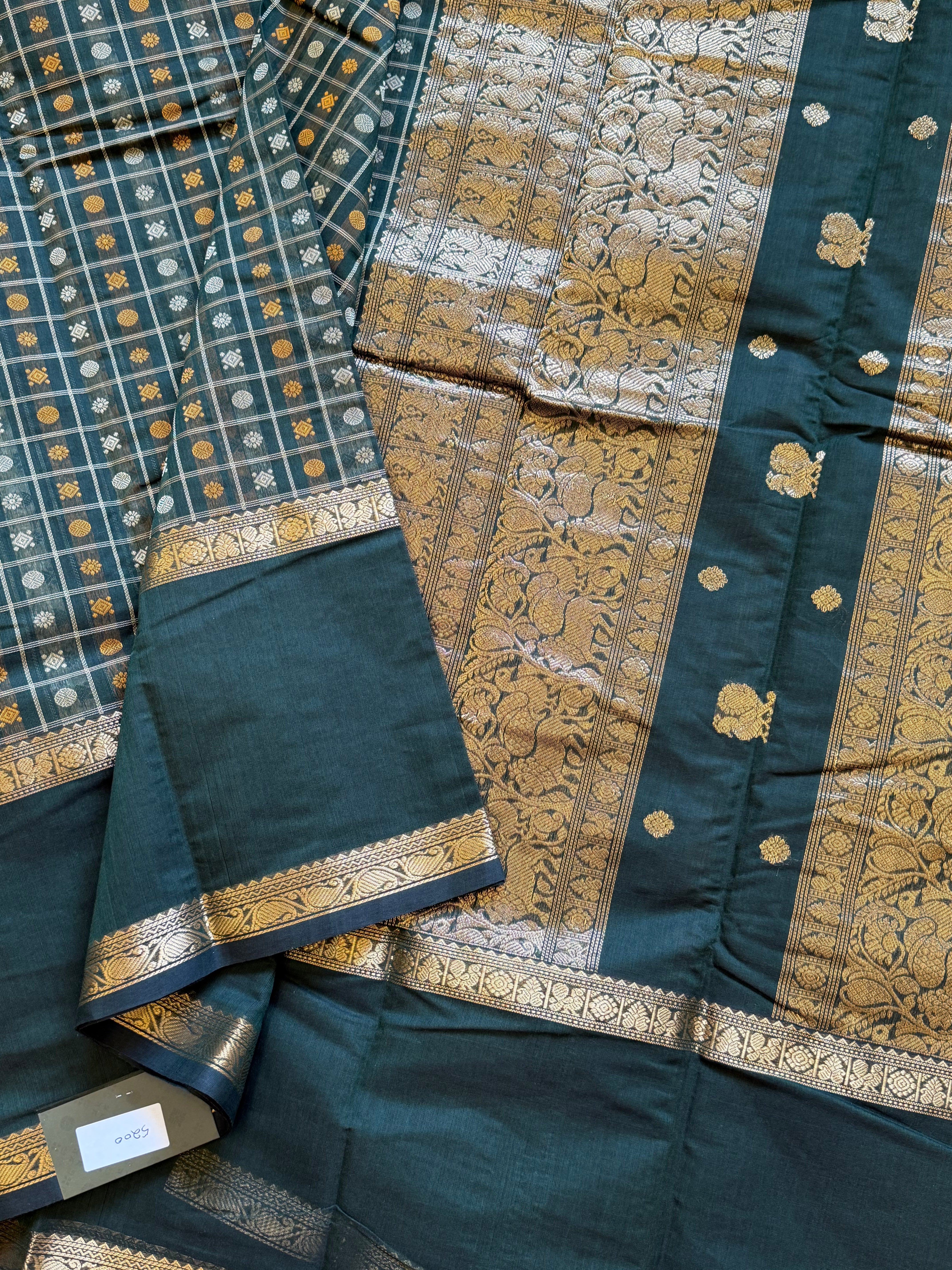 Dark green 1000 Butta Long border / Kanchi cotton