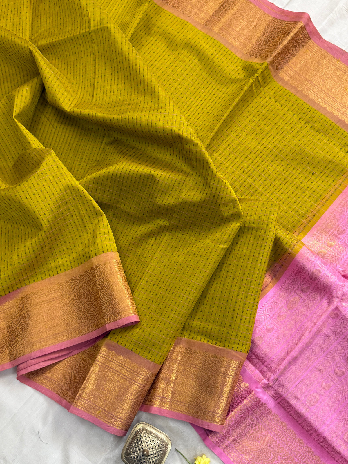 Sampanga with pink lakshambutta/ Silk Cotton Saree CLSA10417