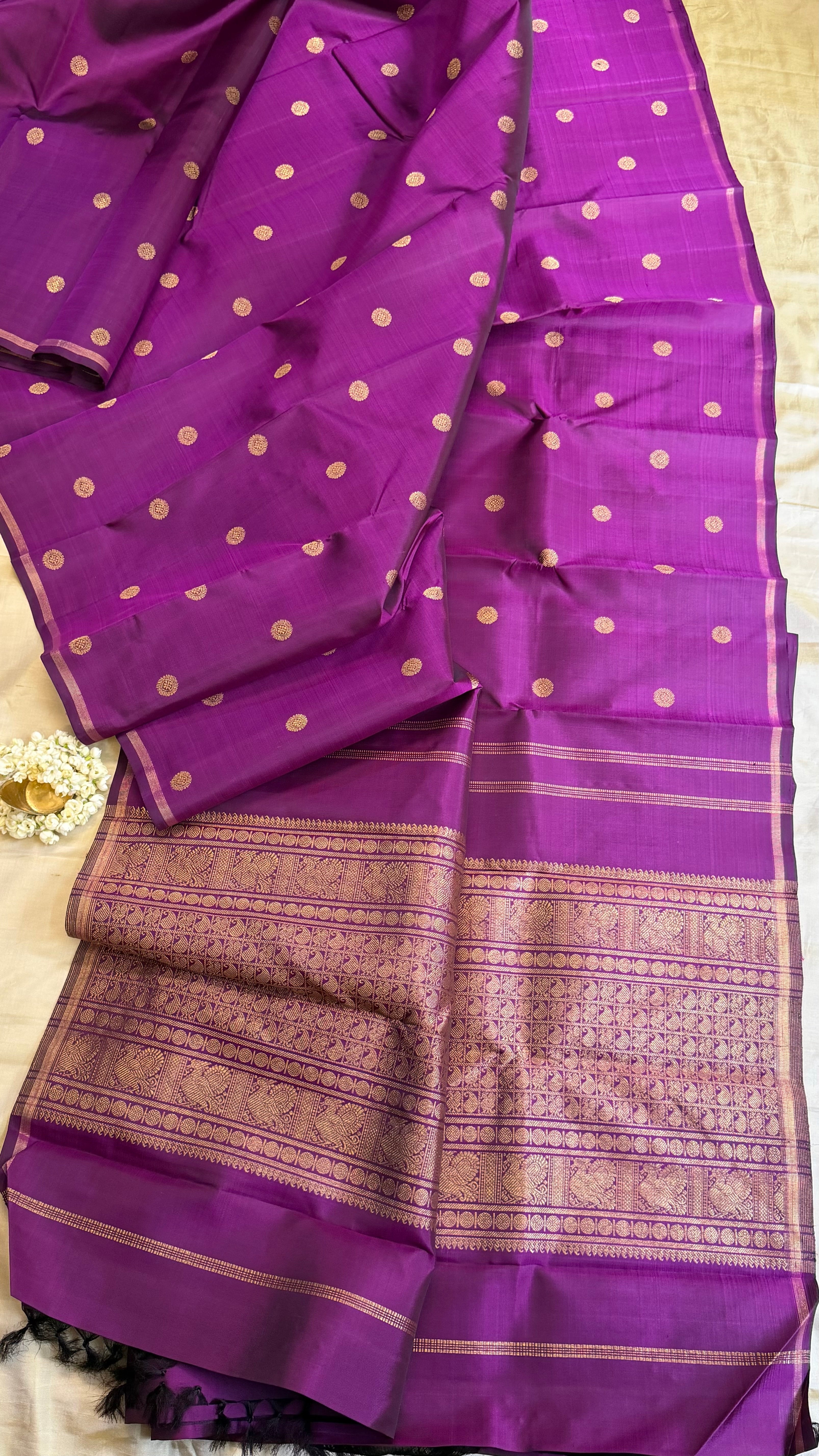 Purple shot rudraksham butta borderless/ Kanjipuram silk