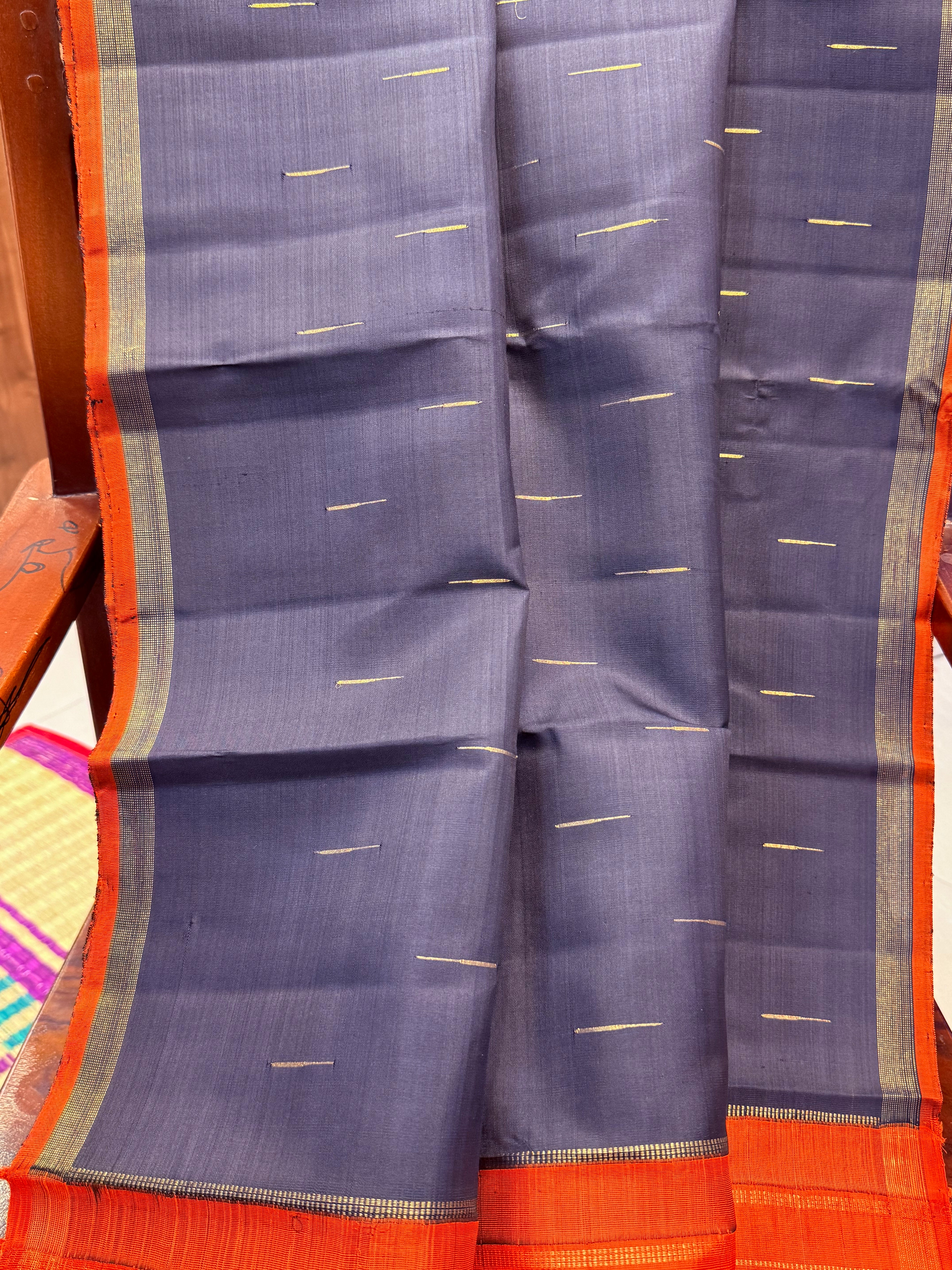 Black malli moggu borderless/ Kanjipuram silk CL10147