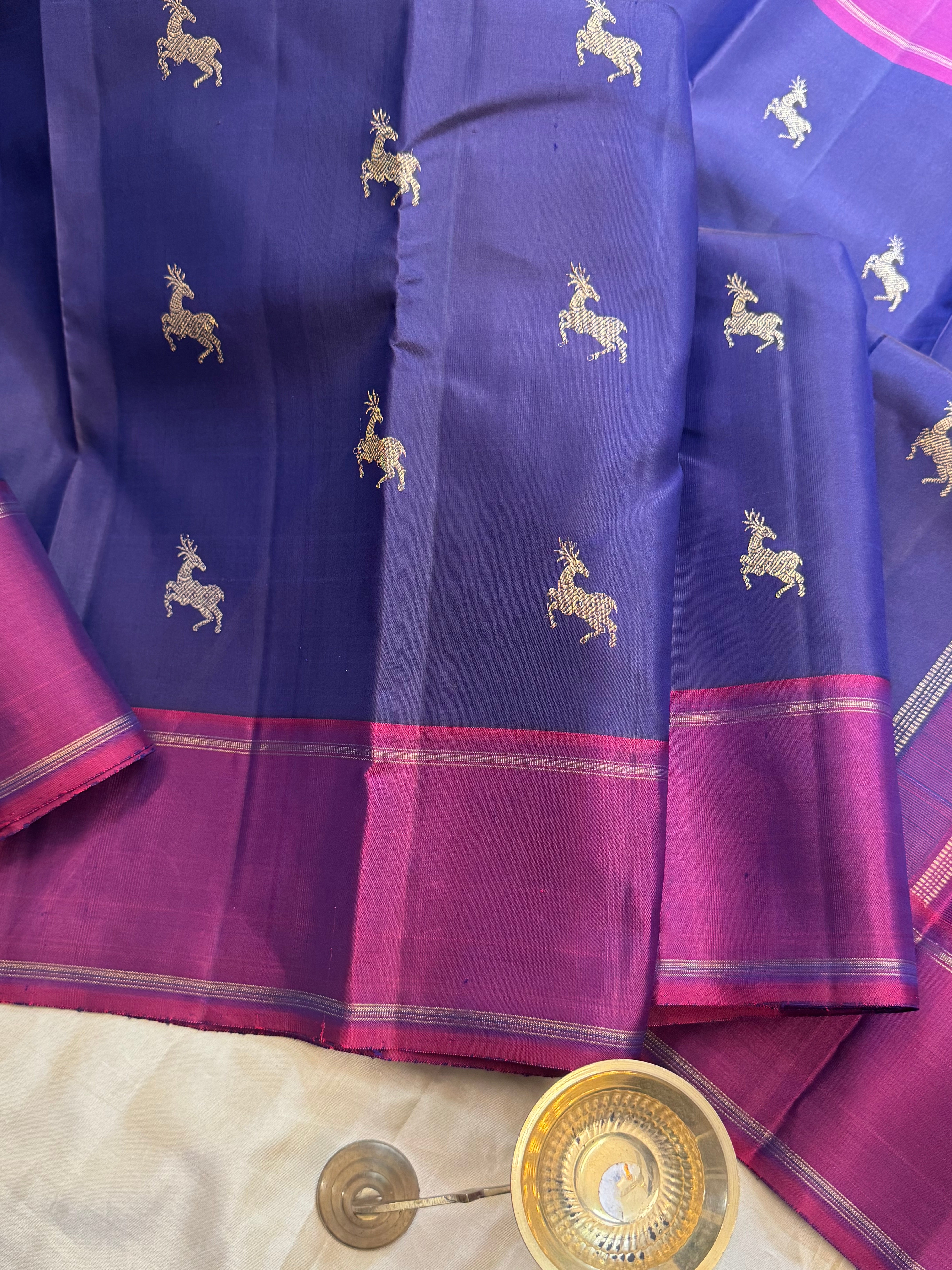 Dirty blue maan Butta / simple kanjipuram silk
