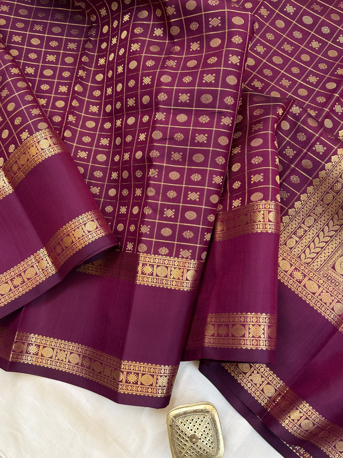 Special edition Burgundy with Zari kattam silk saree/clsa 12415